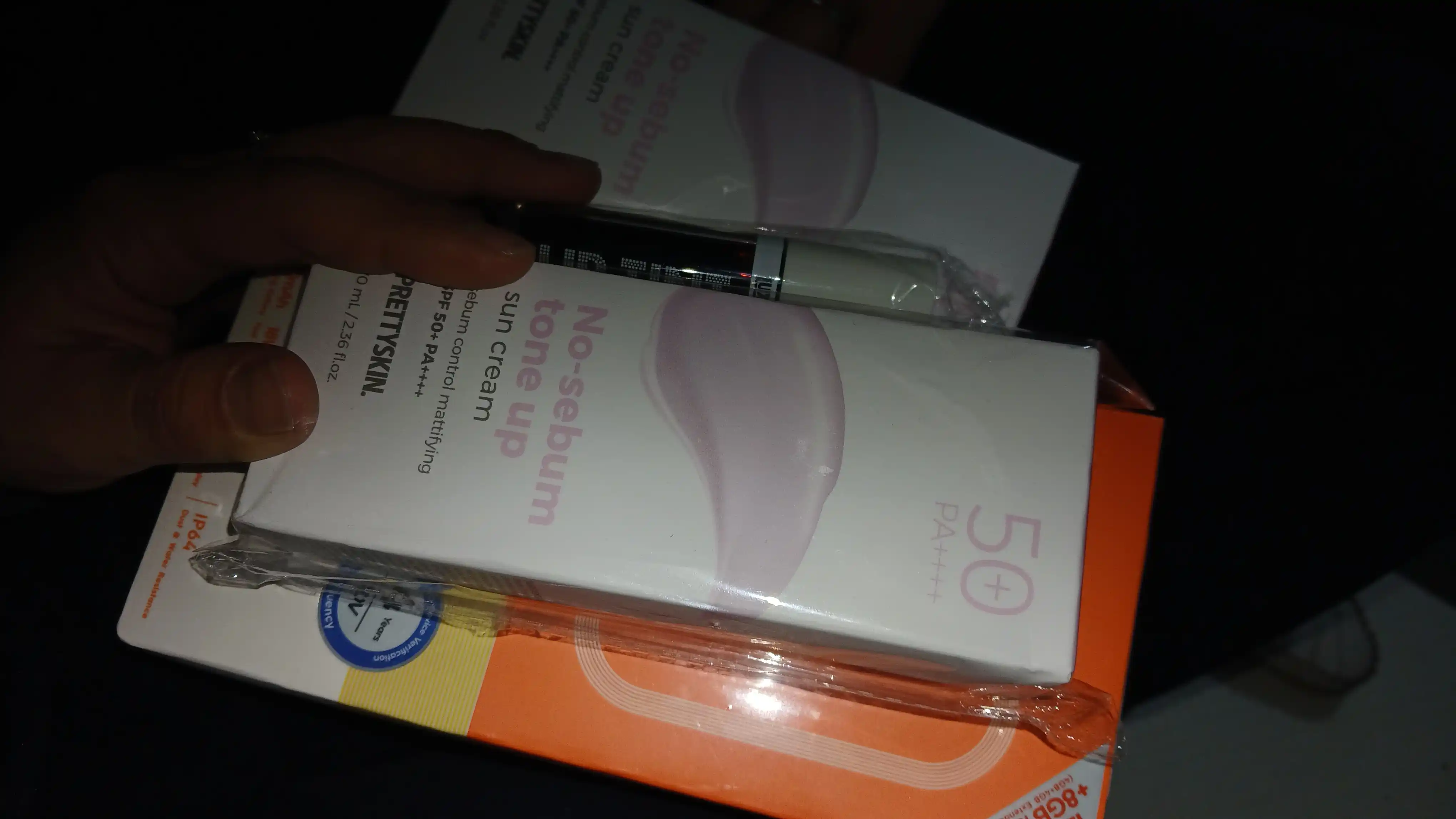 Quyoshdan himoya qiluvchi, namlovchi krem Pretty skin SPF 50+ PA++++, 70 ml