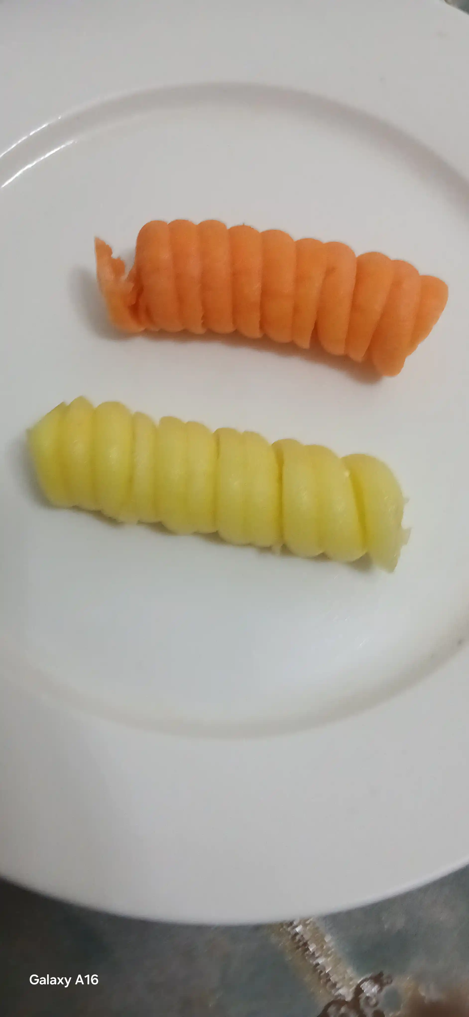 Спиральный нож фигурный, для картофеля и овощей