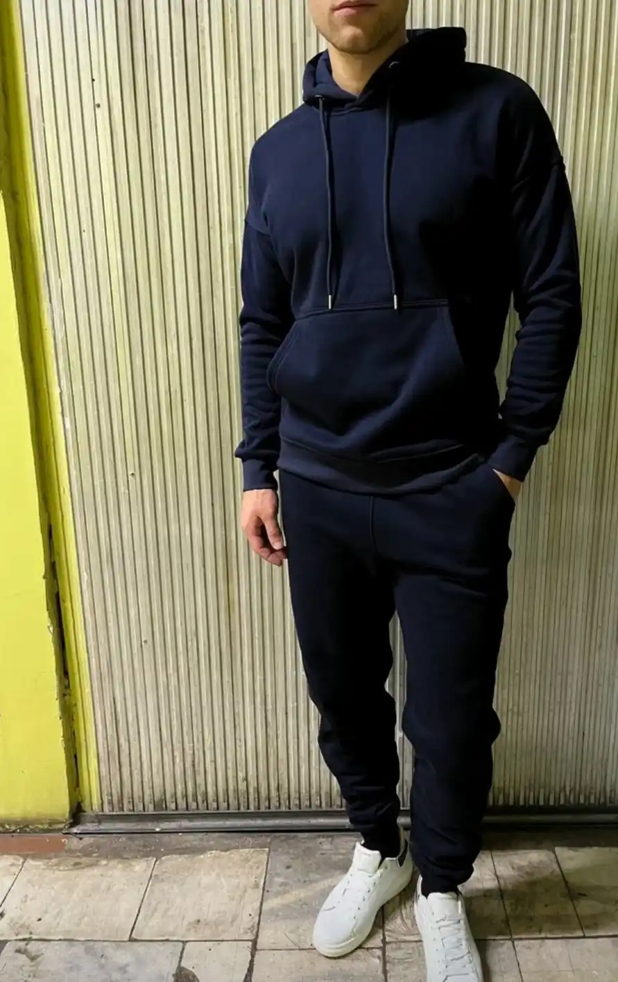 Erkaklar sport kostyumi. Bahor va kuz uchun. Oversize