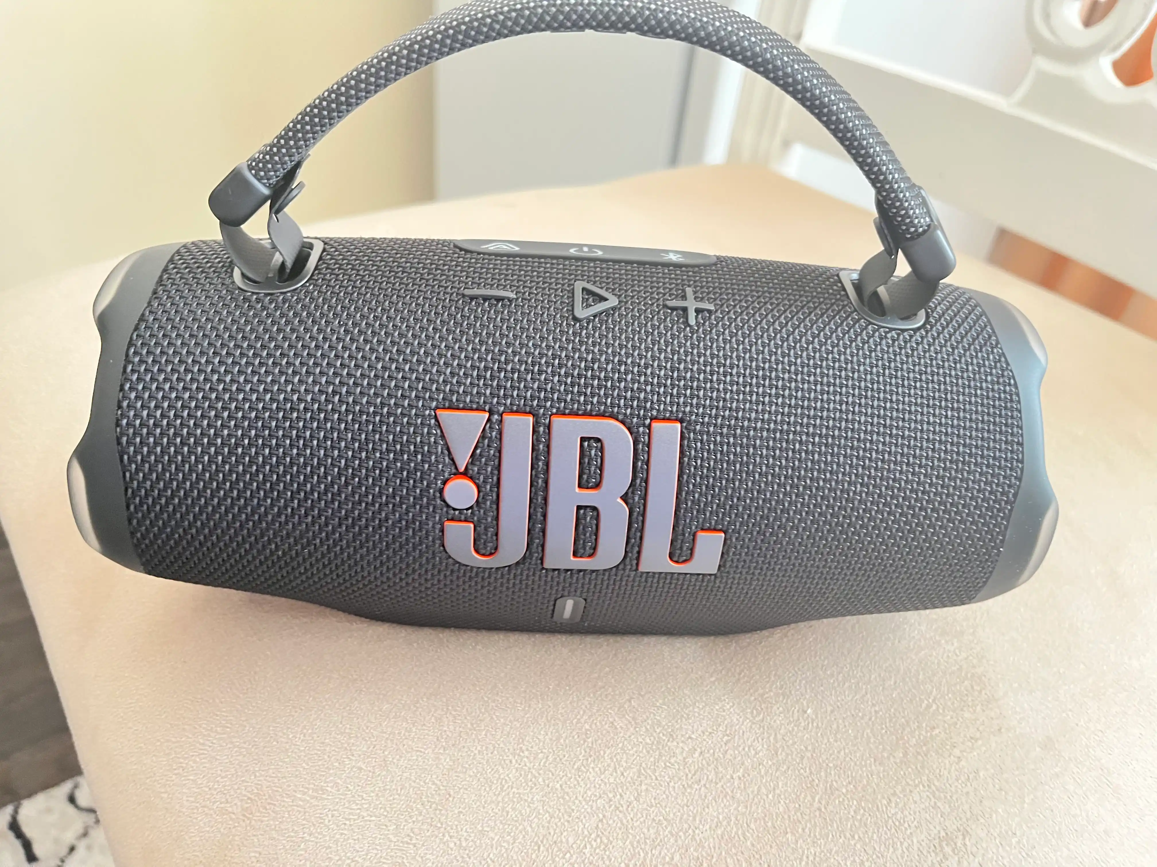 JBL Charge 6 portativ Bluetooth karnay
