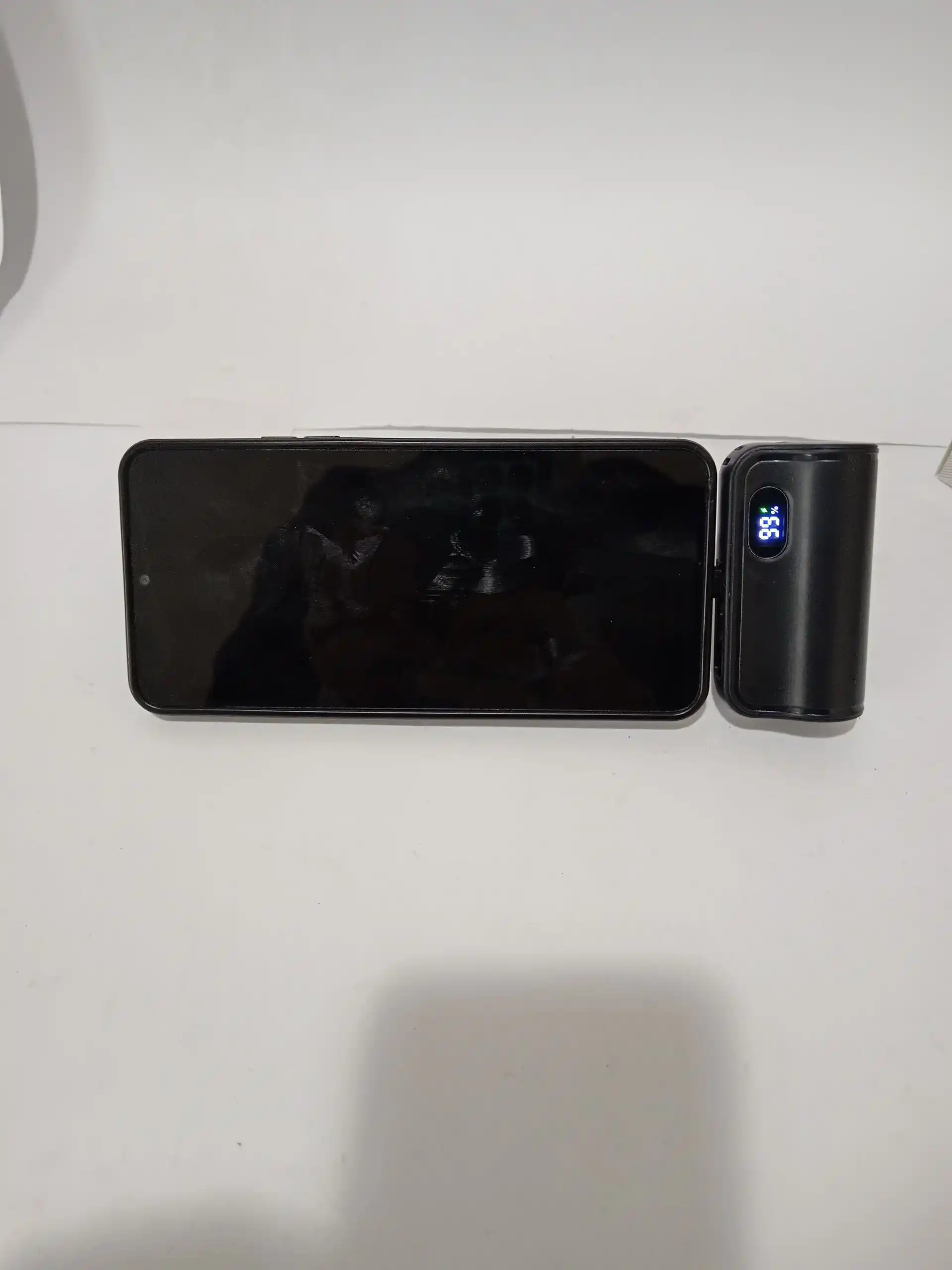 Power Bank 5000 mAh — удобен для переноски, для iPhone и Android
