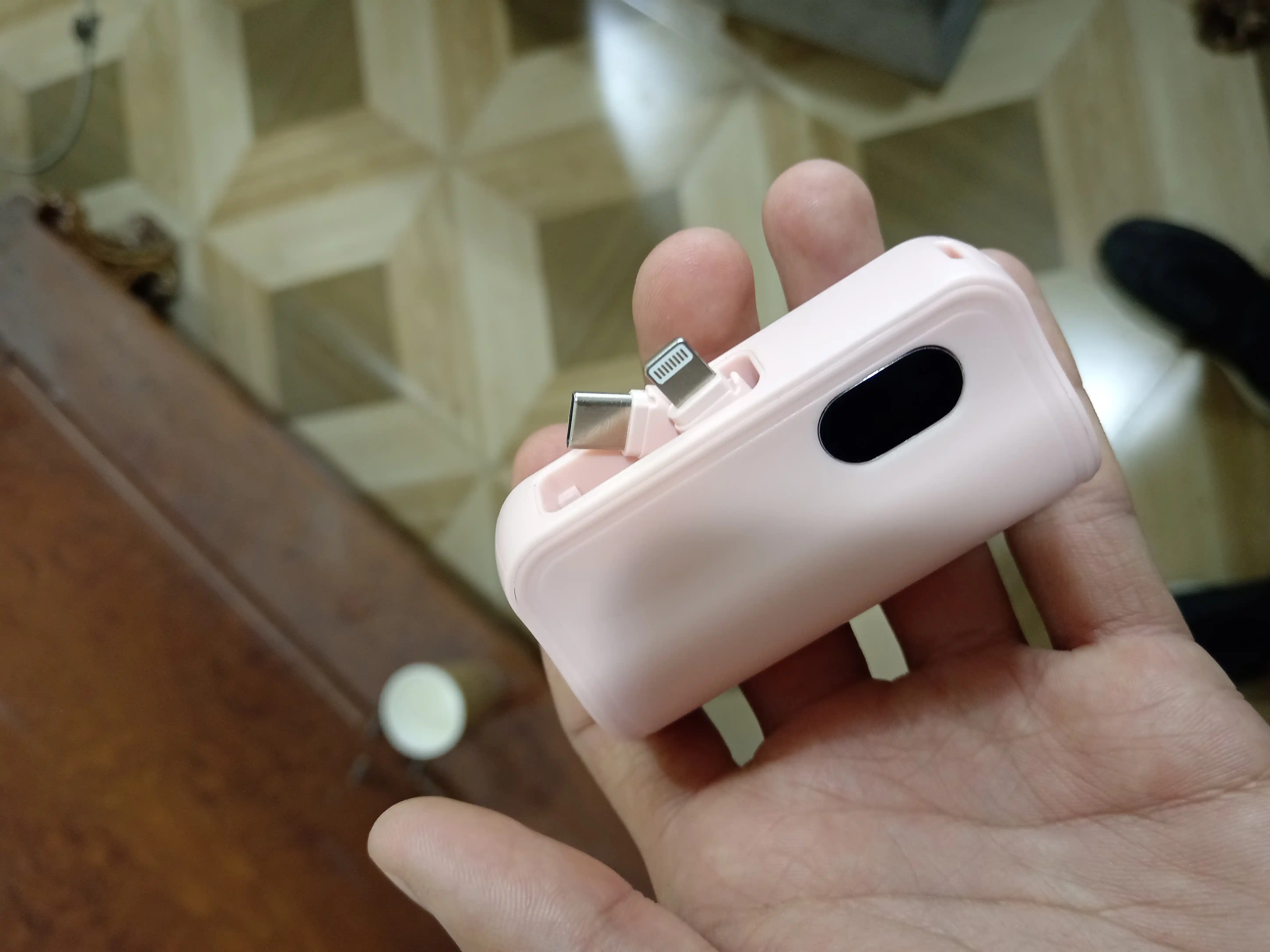 Power Bank 5000 mAh — удобен для переноски, для iPhone и Android