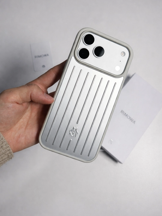 Металлический чехол в стиле RIMOWA, для iPhone 17 Pro Max —силиконовая основа, ударопрочный