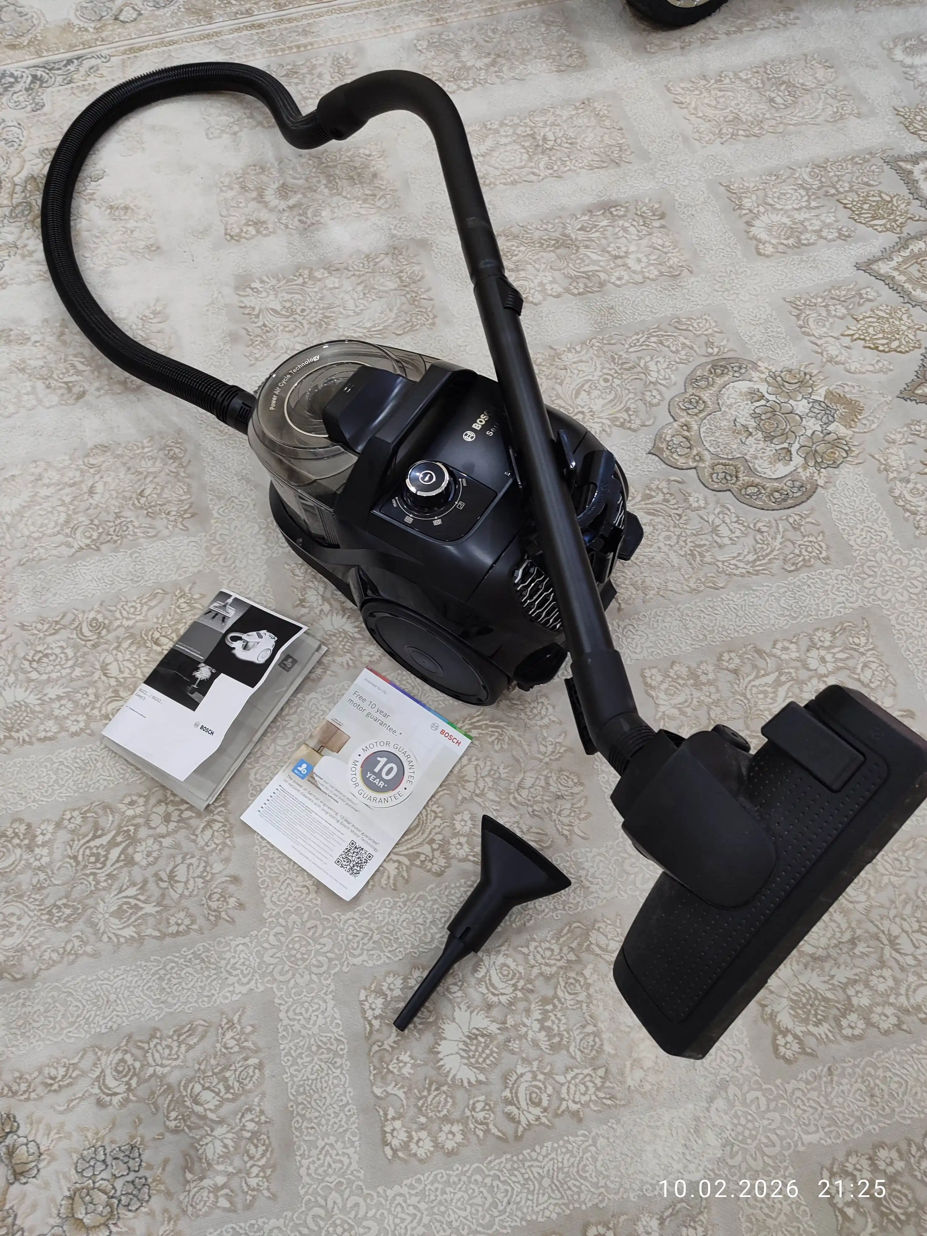 Пылесос Bosch BGC21X300