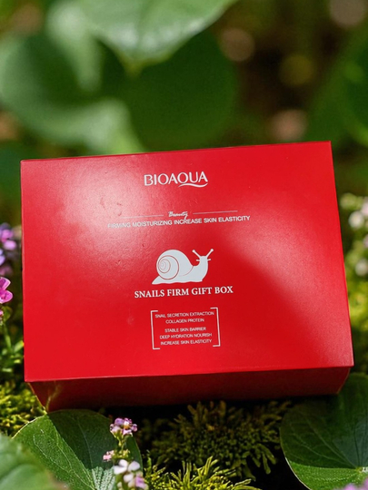 Gialuron kislotali, terini yoshartirish uchun BIOAQUA kosmetik sovg‘a to‘plami
