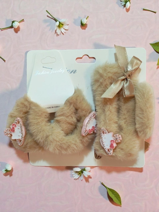 Bolalar uchun mo'ynali soch to'plami: "Hello Kitty" krabik va rezinka, 2 dona - 