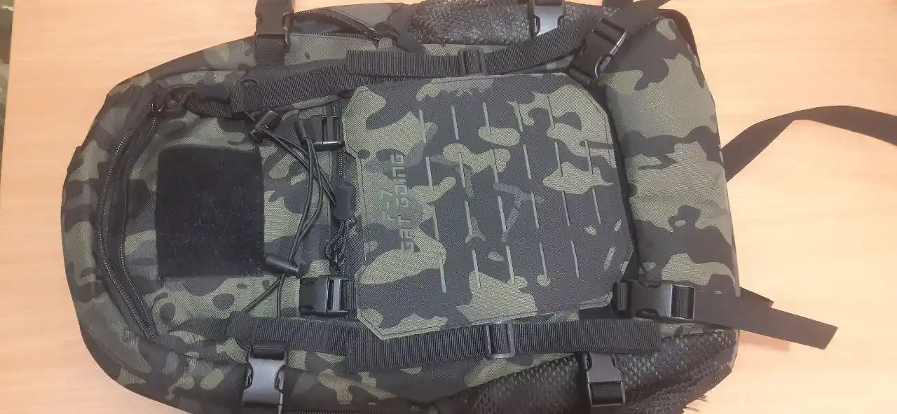 Batgong f-7 30l taktik xalta-mustahkamlangan ramka, lazerli MOLLE tizimi
