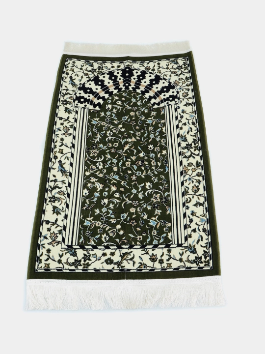 Joynamoz Madina, Mada Carpets mahsuloti, yumshoq va mayin yuza, gilamdek baquvvat sifat