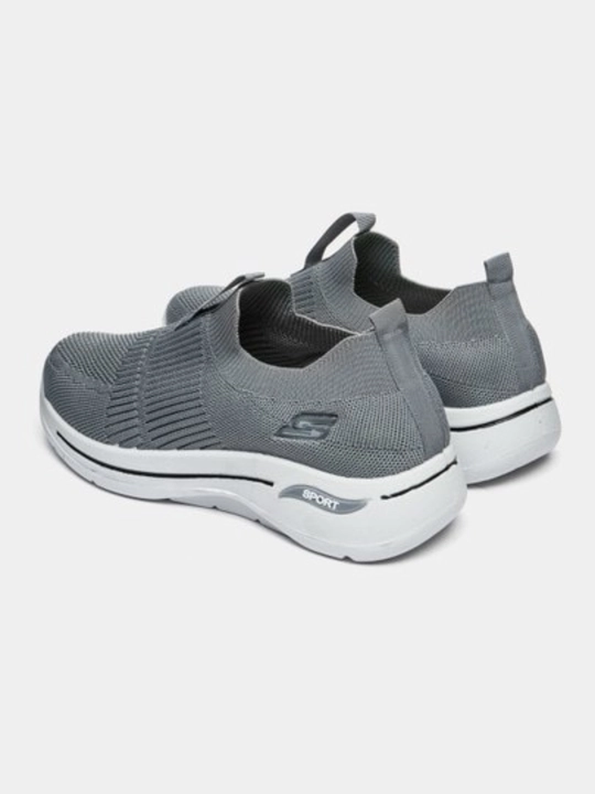 Erkaklar sliponlari, bahor uchun, 40-44