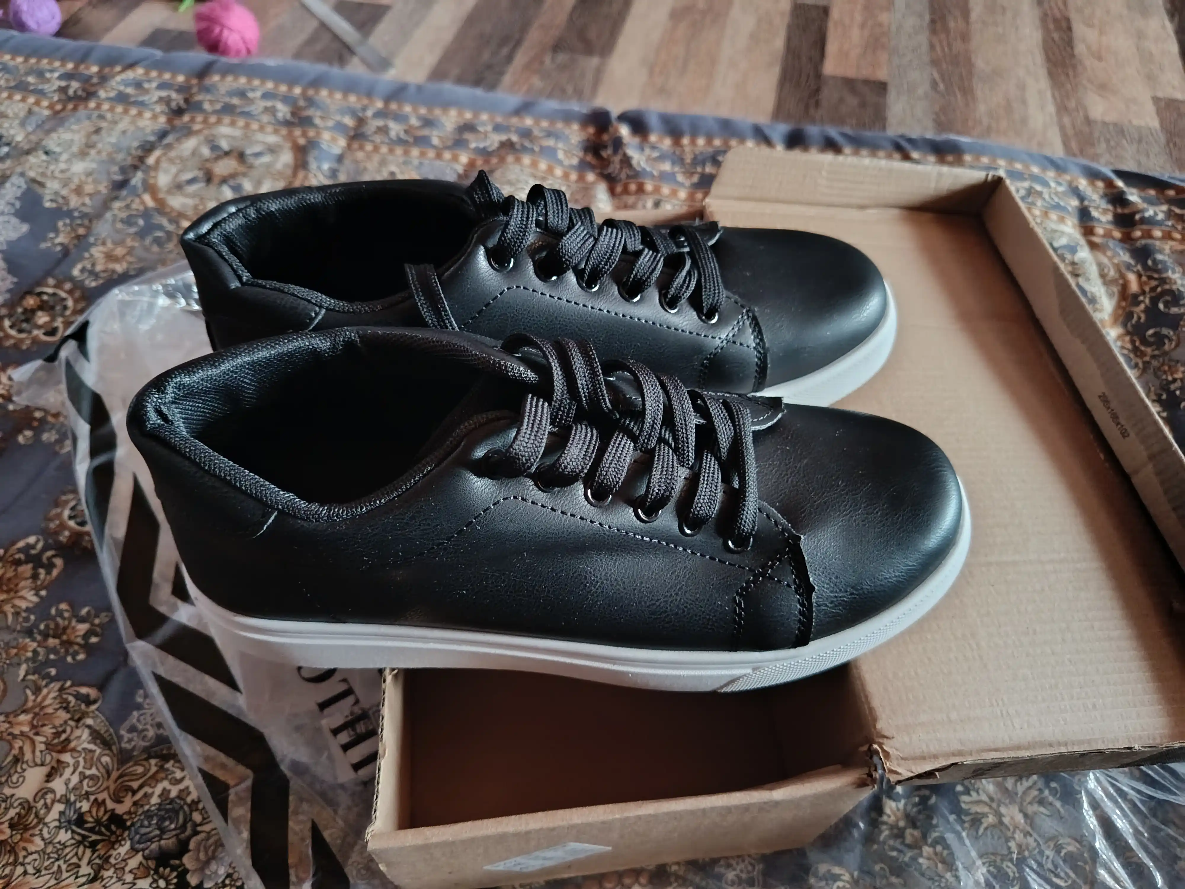 Мужские кроссовки, классические и современные кеды, Sneakers classic low, размеры 39–42