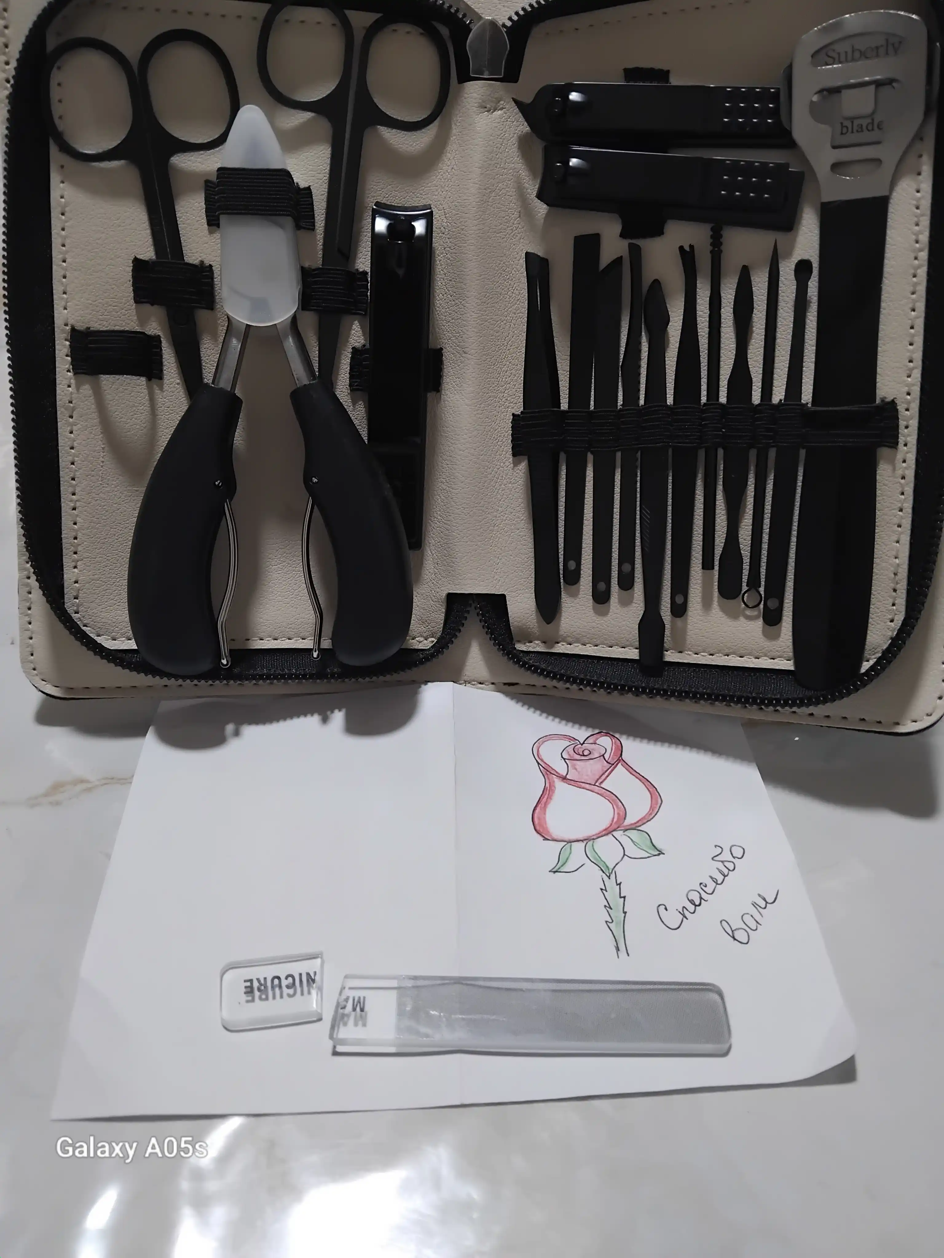 Manikyur to'plami, Kusachka, manikur anjomlari, MANICURE, qutida 18 ta element