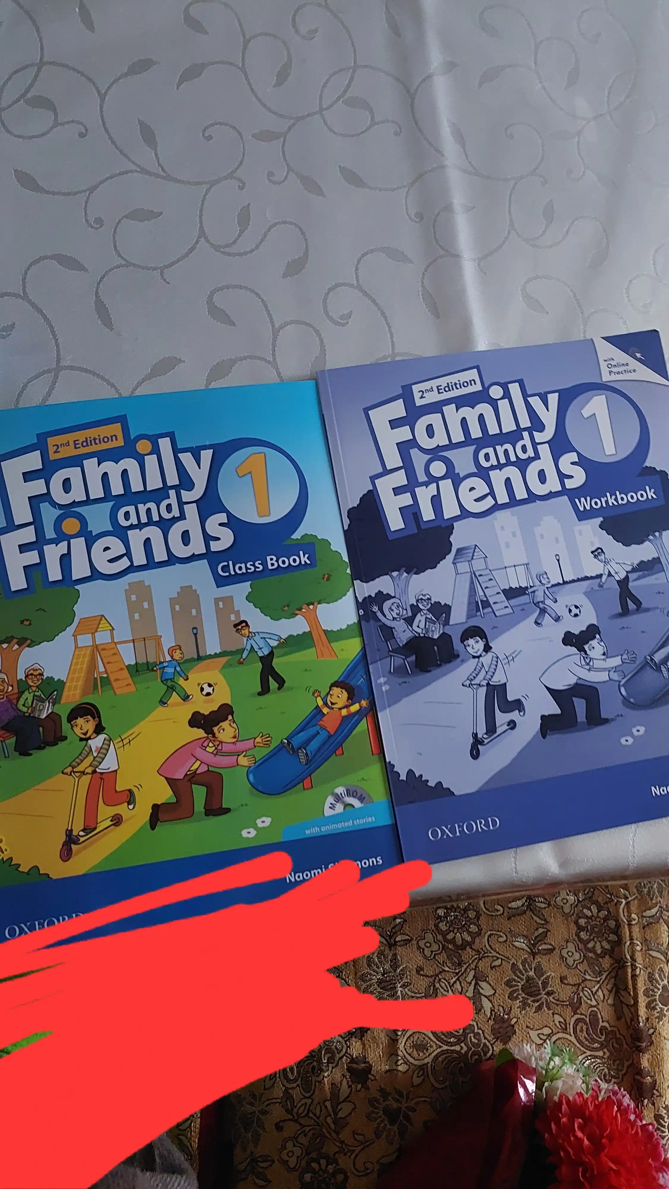 Family and friends 1 Class book and Workbook