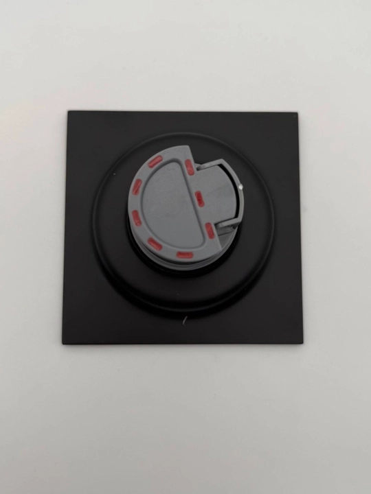 Nero Black Edition 10x10 sm o'lchamdagi dush drenaji har bir detalda uslub va ishonchlilikni taqdim etadi.