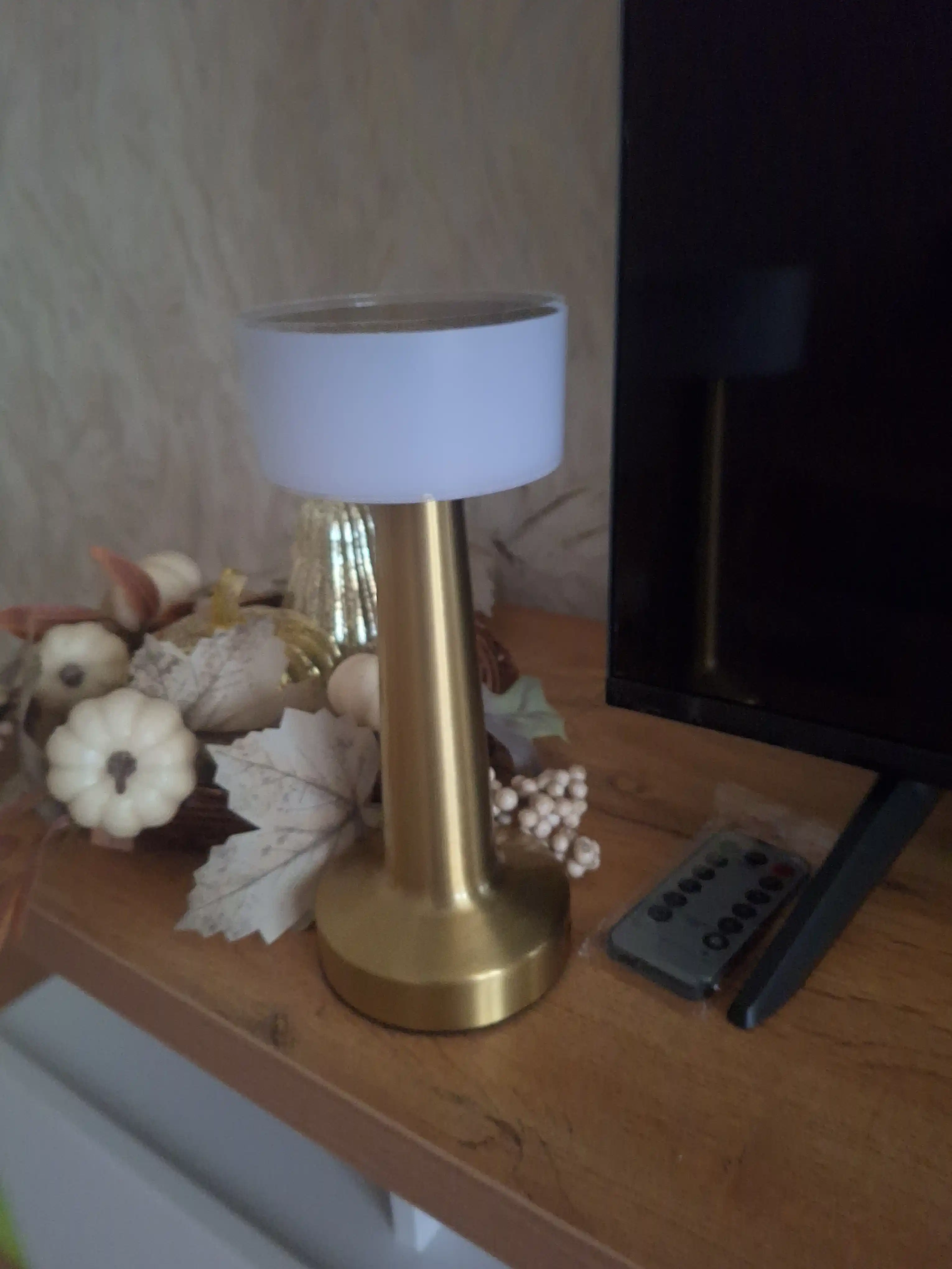 Stol usti, sensorli, simsiz lampa