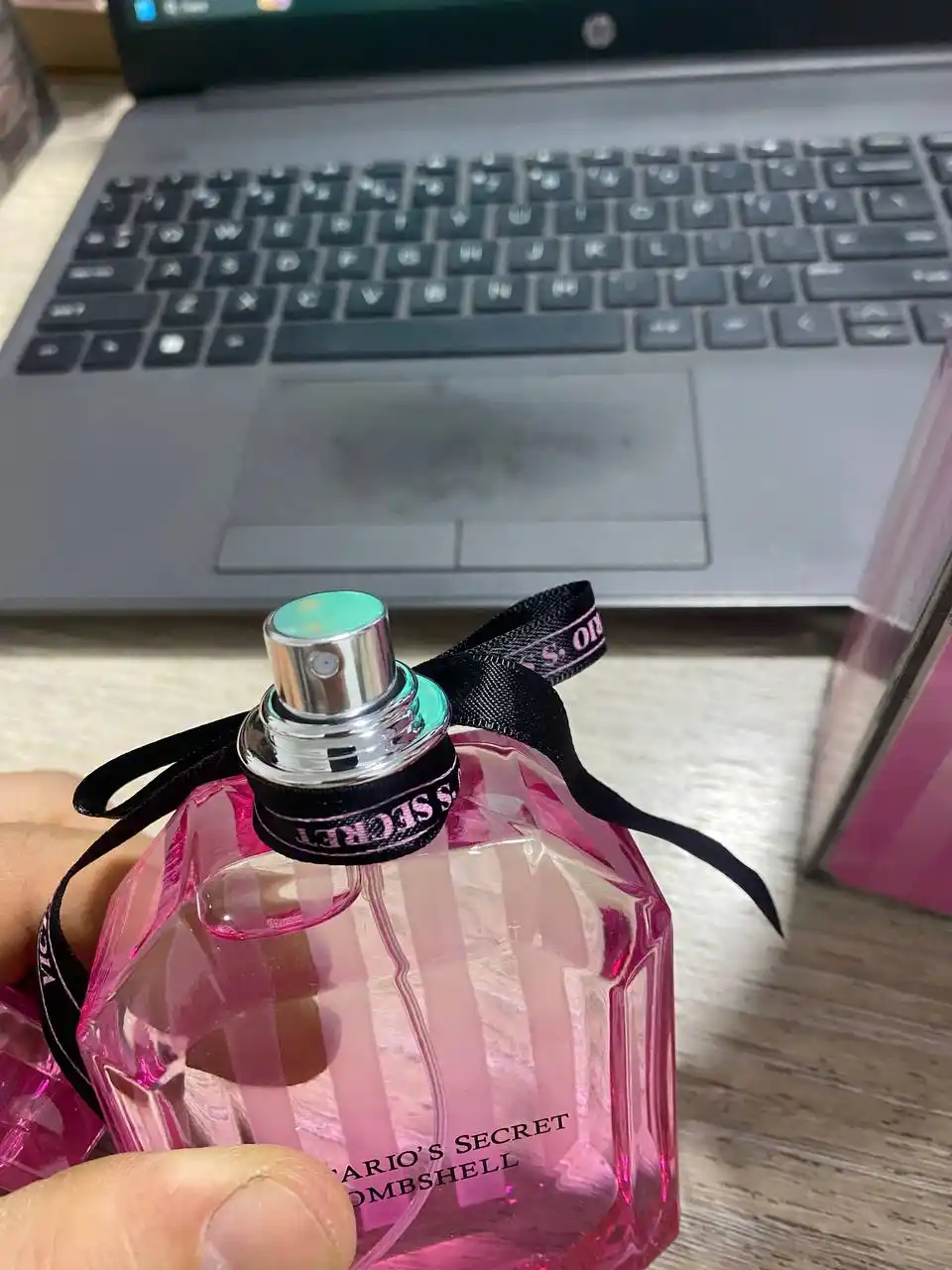 Ayollar uchun parfyumlangan suvi Victoria’s Secret Bombshell, ayollar uchun sovg’a, 100 ml