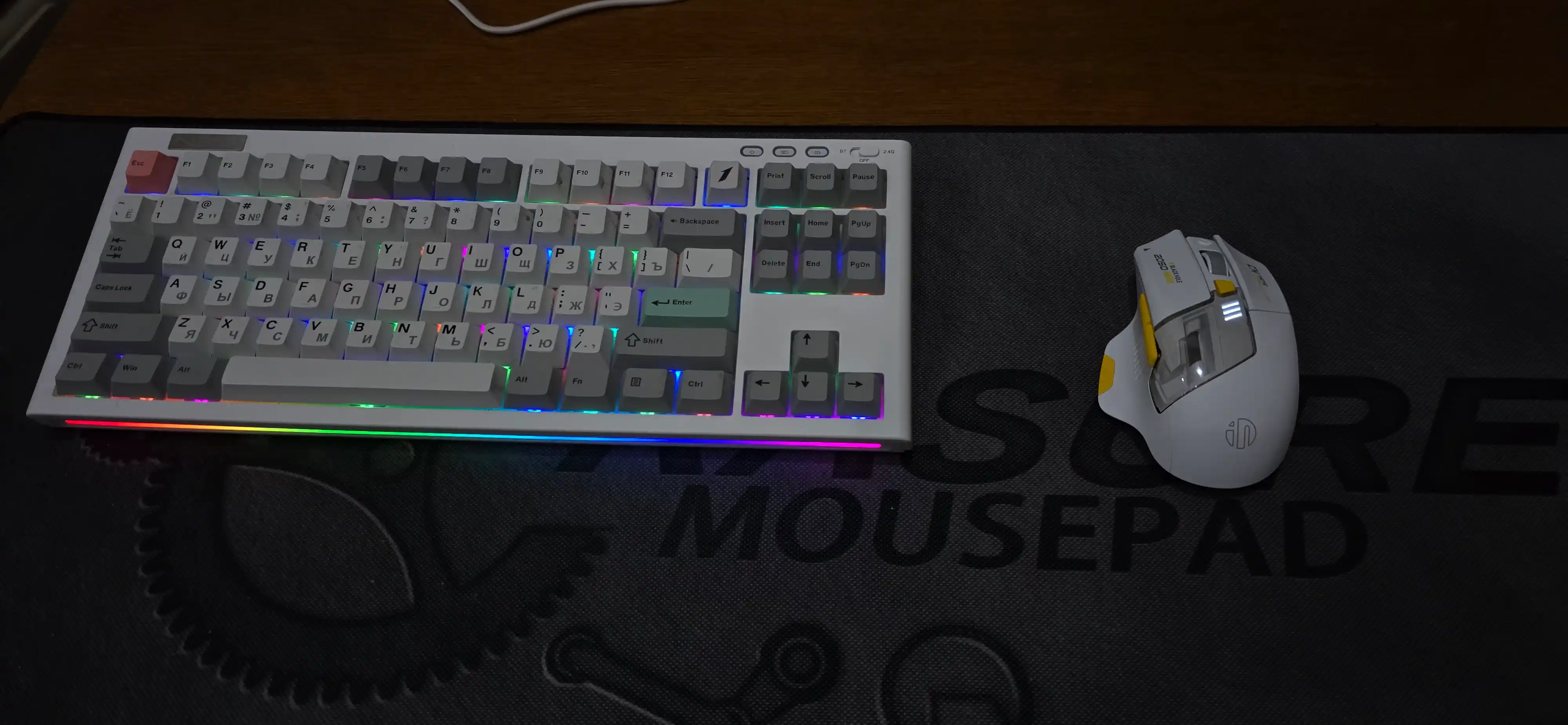 Игровая мышь Inphic A9 (V2) беспроводная, бесшумная, аккумулятором с RGB подсветкой