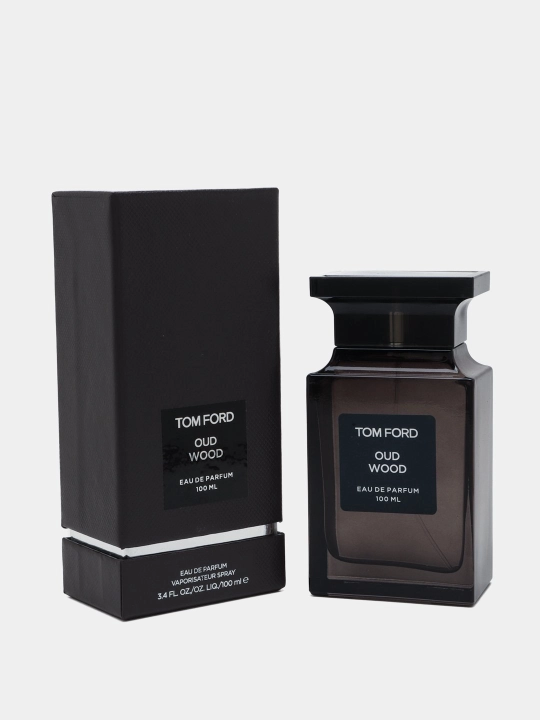 Erkaklar va ayollar uchun parfyumlangan suvi, Tom Ford Oud Wood