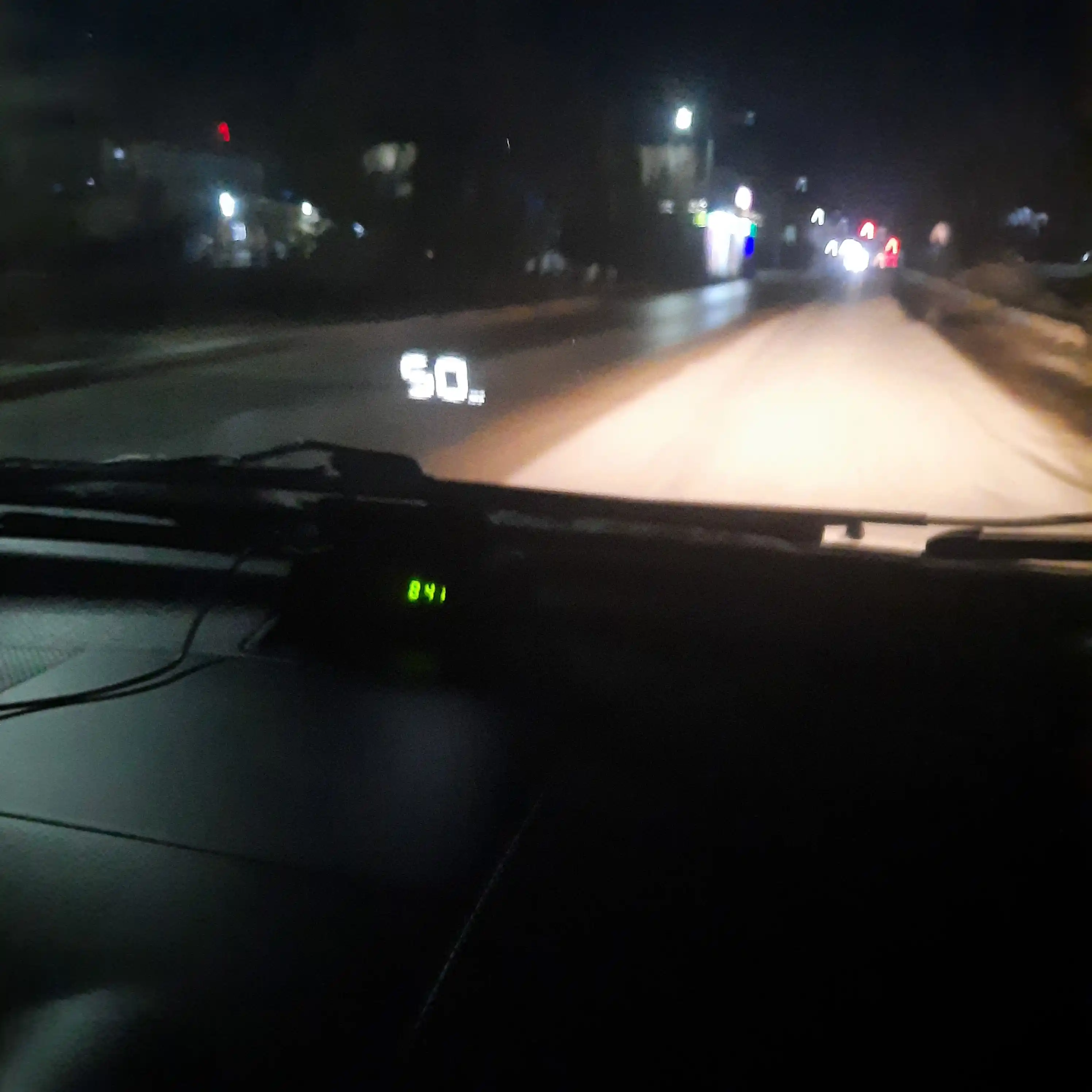 Head-Up Display – дисплей, удобство и безопасность для вас