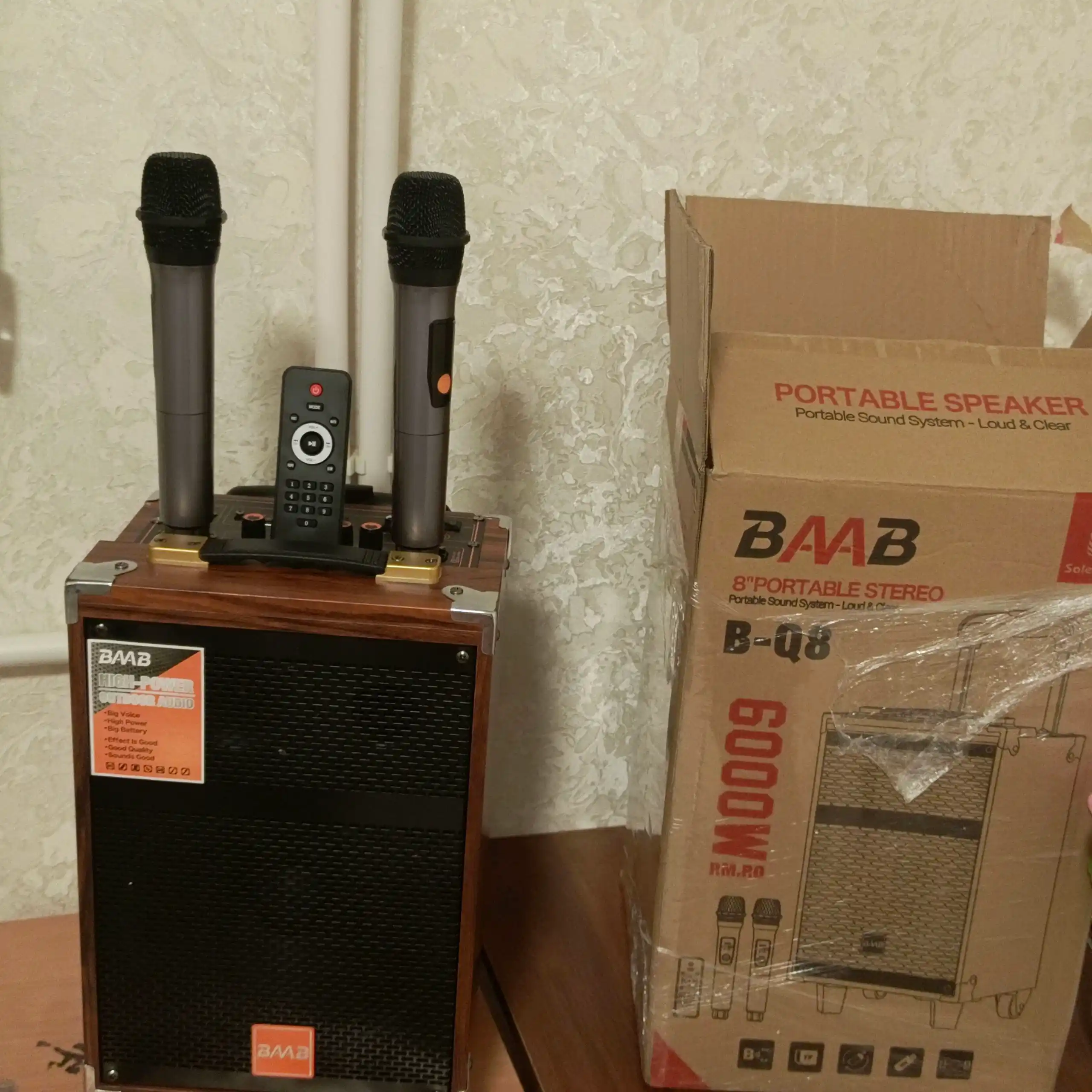 Караоке Bluetooth колонка BQ-8, с микрофоном и мощным звуком