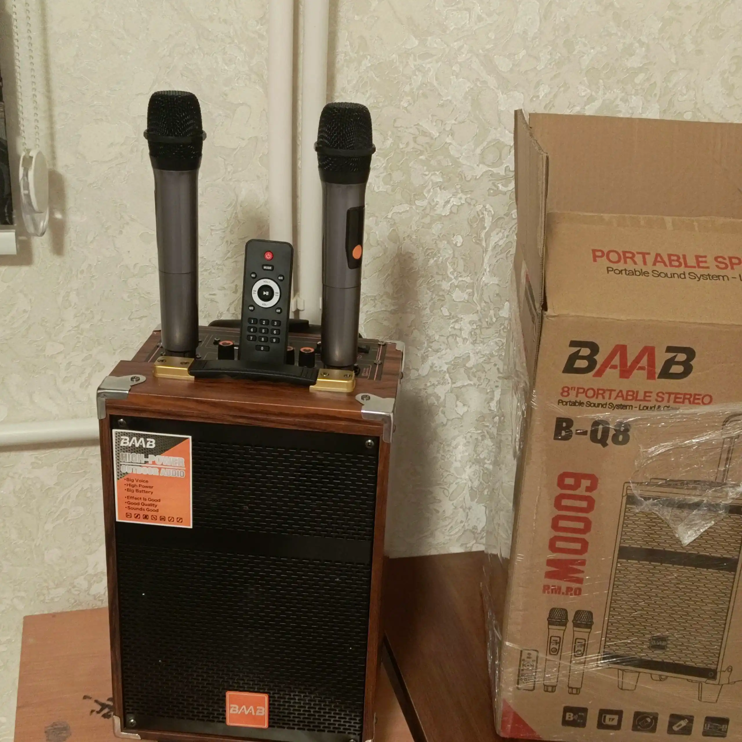 Караоке Bluetooth колонка BQ-8, с микрофоном и мощным звуком