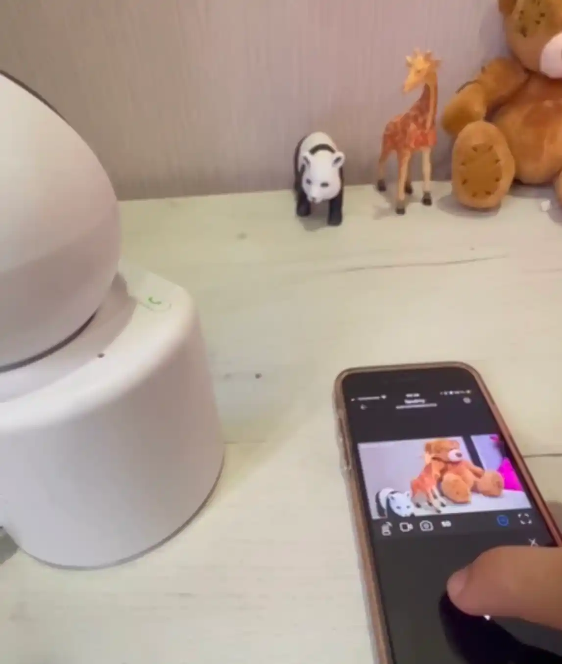 Juft linzali va harakat sensoriga ega Wi-Fi video kuzatuv kamerasi