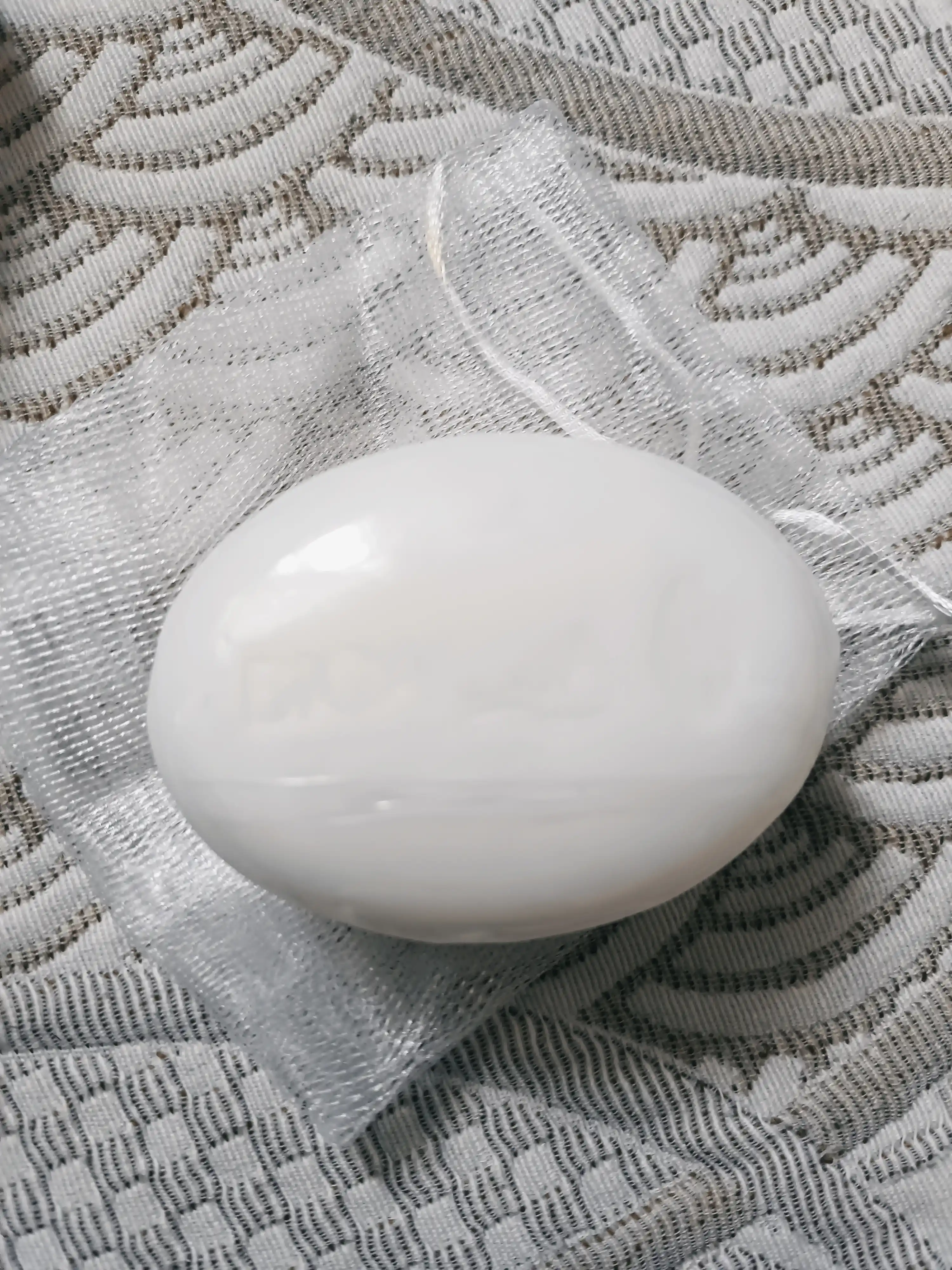 Oqartiruvchi sovun BIOAQUA, guruch ekstrakti bilan, yuz va tana uchun, 100 g