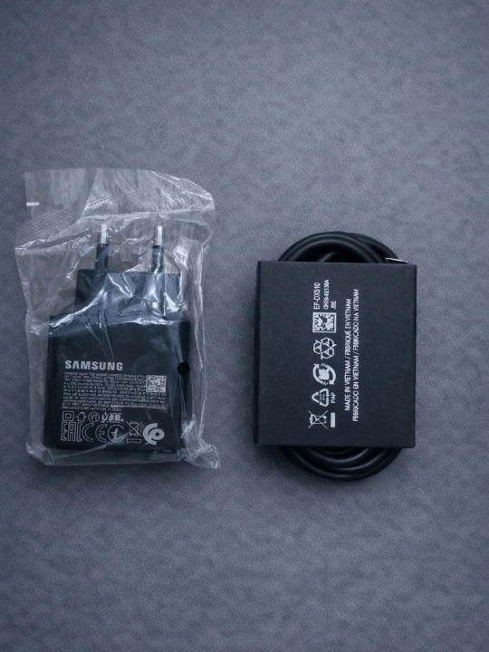 Samsung 45W Type-C zaryadchik, adapter (kabel bilan) Fast Charging 2.0 - Tezkor zaryadlash