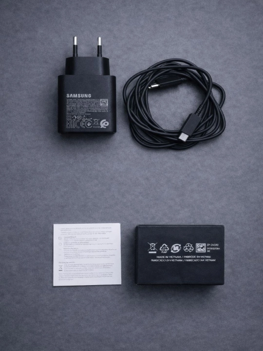 Samsung 45W Type-C zaryadchik, adapter (kabel bilan) Fast Charging 2.0 - Tezkor zaryadlash