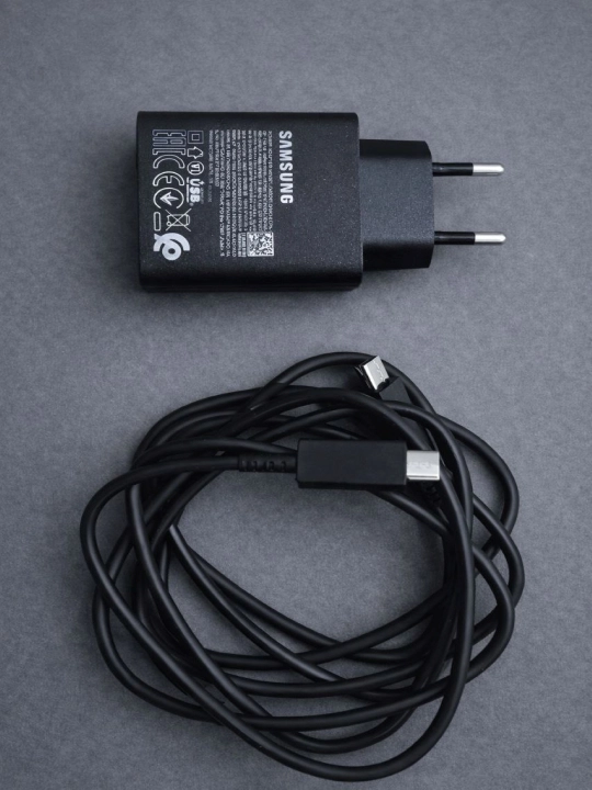 Samsung 45W Type-C zaryadchik, adapter (kabel bilan) Fast Charging 2.0 - Tezkor zaryadlash