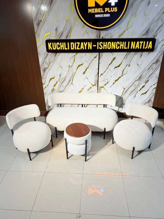 Стильный комплект мягкой мебели - 