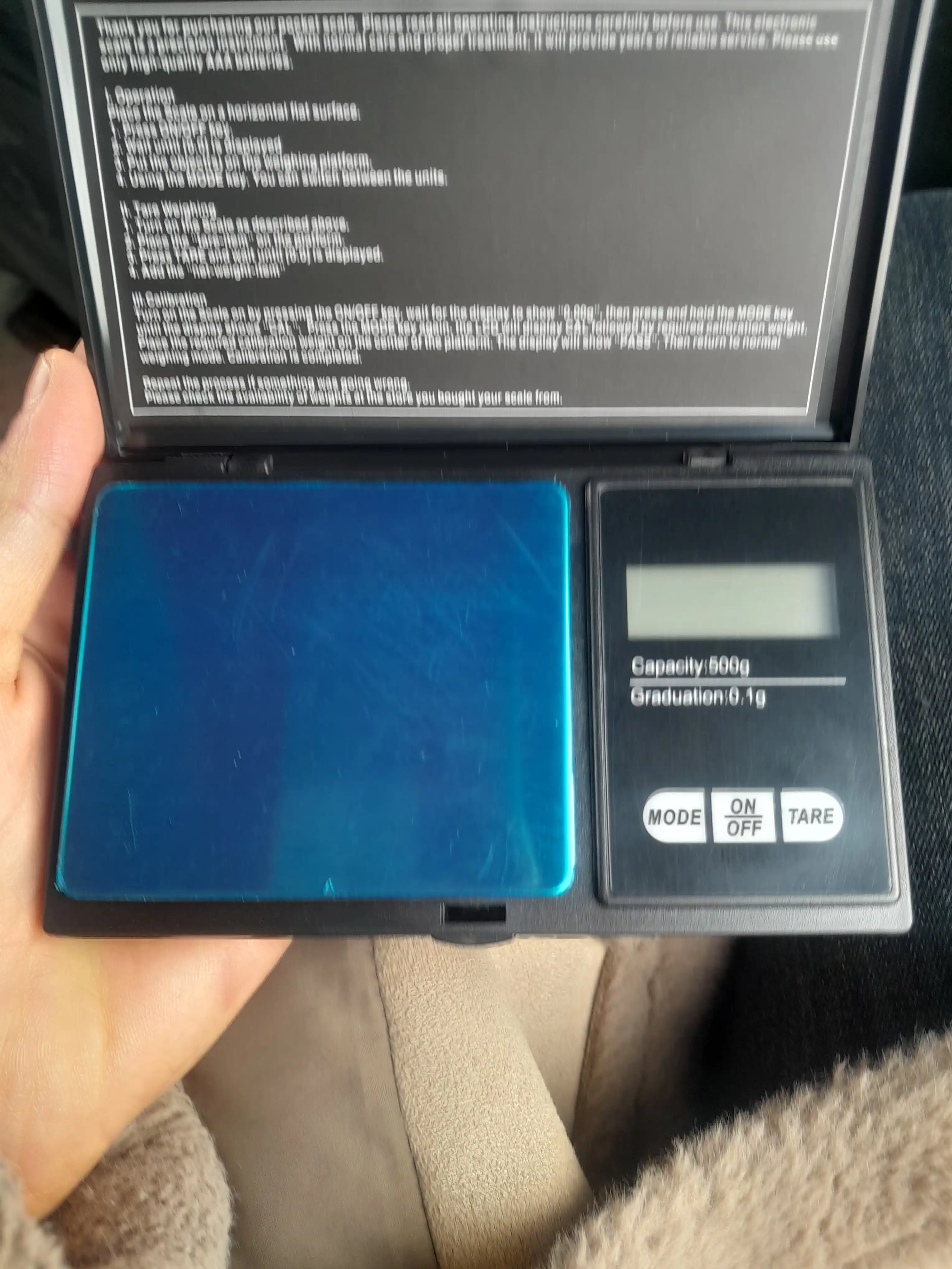 Tarozi, tarozi elektron pol tarozi, aniqligi 0,01 g gacha, yuklamasi 3000 g gacha