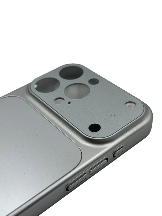 Чехол для iPhone 13–16 Pro / Pro Max в стиле 17 Pro (3 цвета)