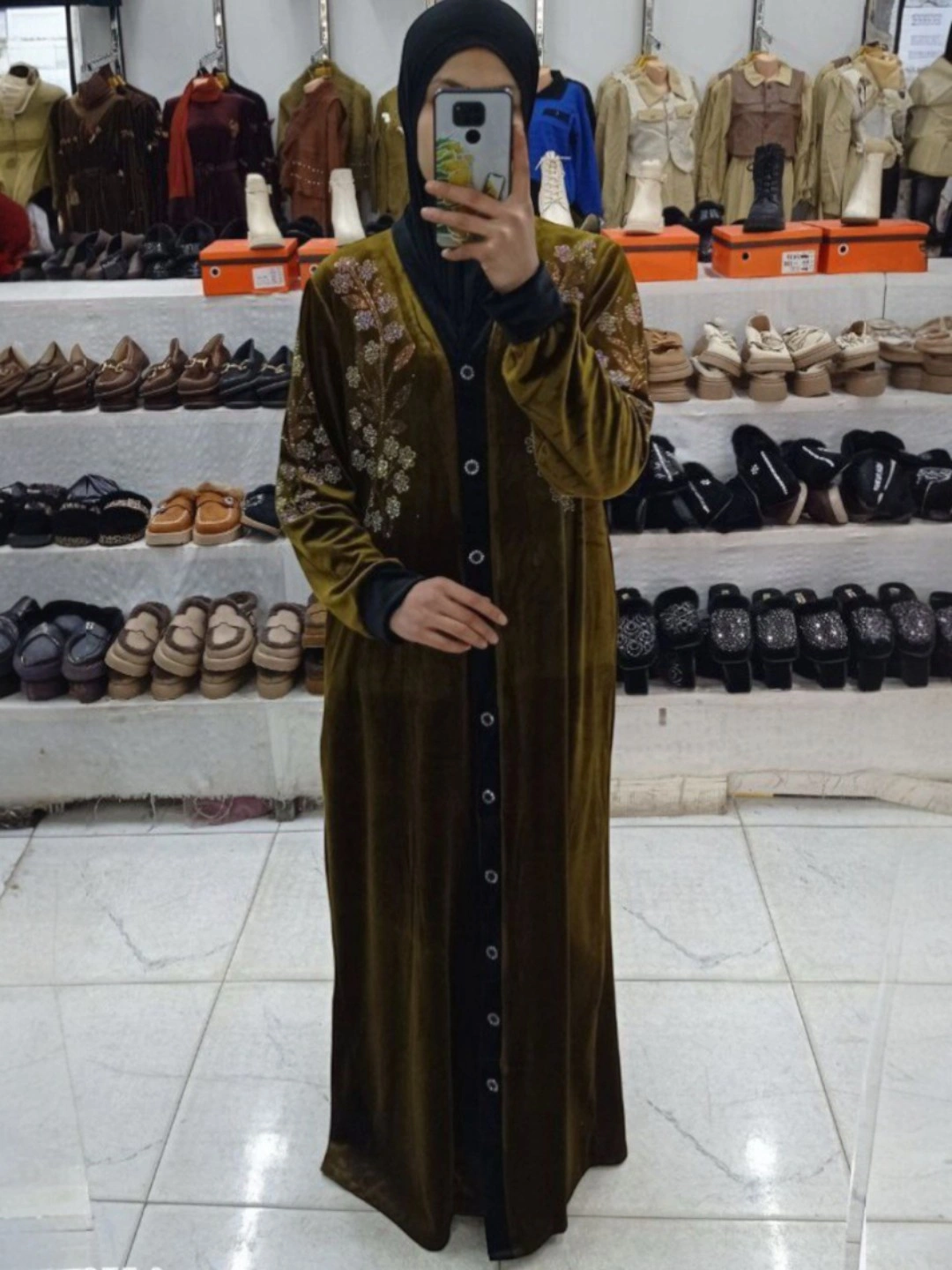Baxmal (velvet) uzun ko‘ylak xalat 280000 so'mga eng yaxshi narxda ...