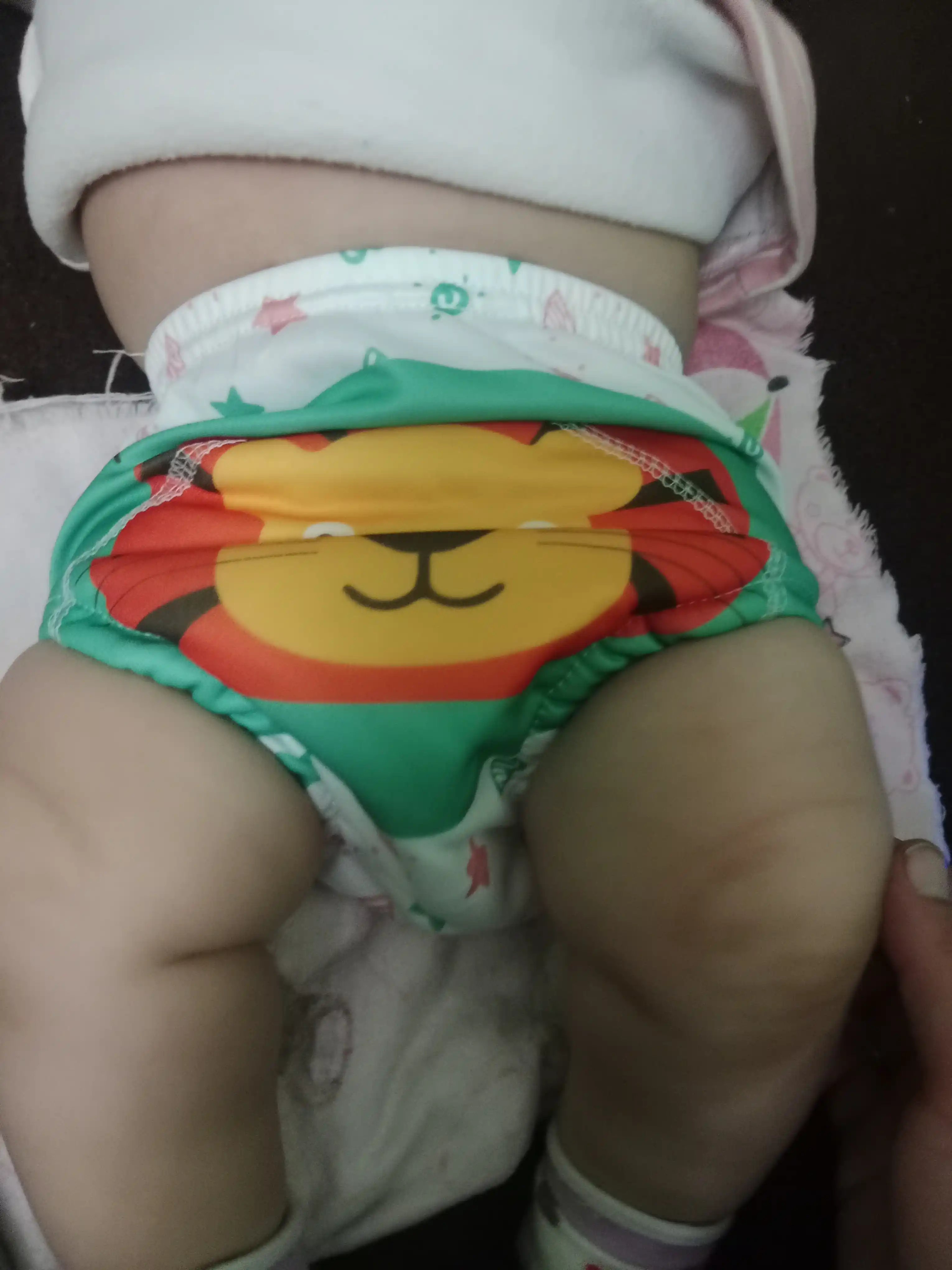 Ko‘p marta ishlatiladigan, tuvakka moslashadigan, yuviladigan, proklatkasi, 1,2,3 dona