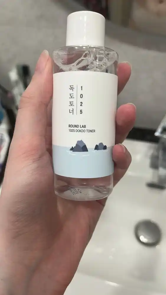 Увлажняющий тонер Round LAB 1025 Dokdo Toner