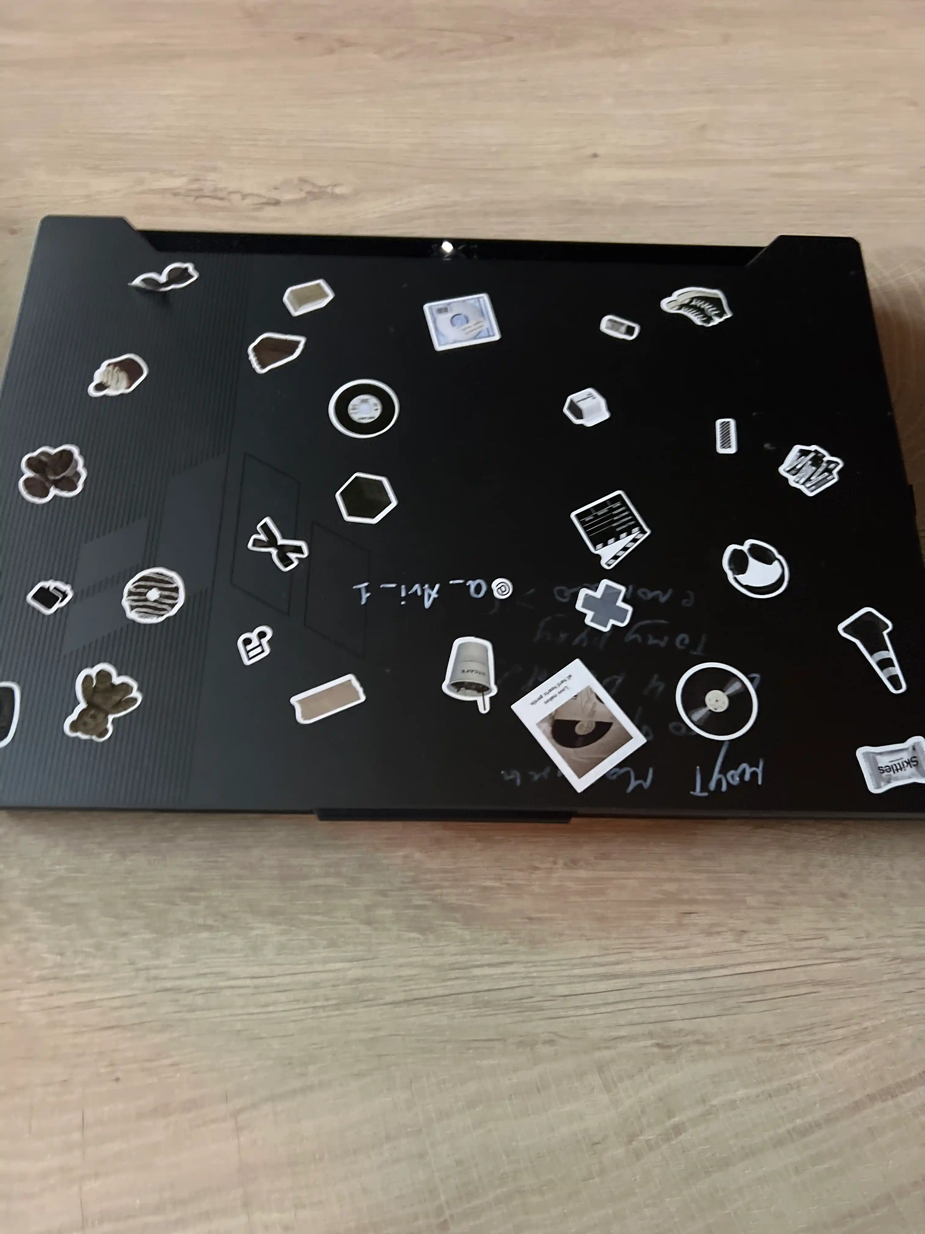 Kantselyariya stikerlari, scrapbooking uchun stikerlar
