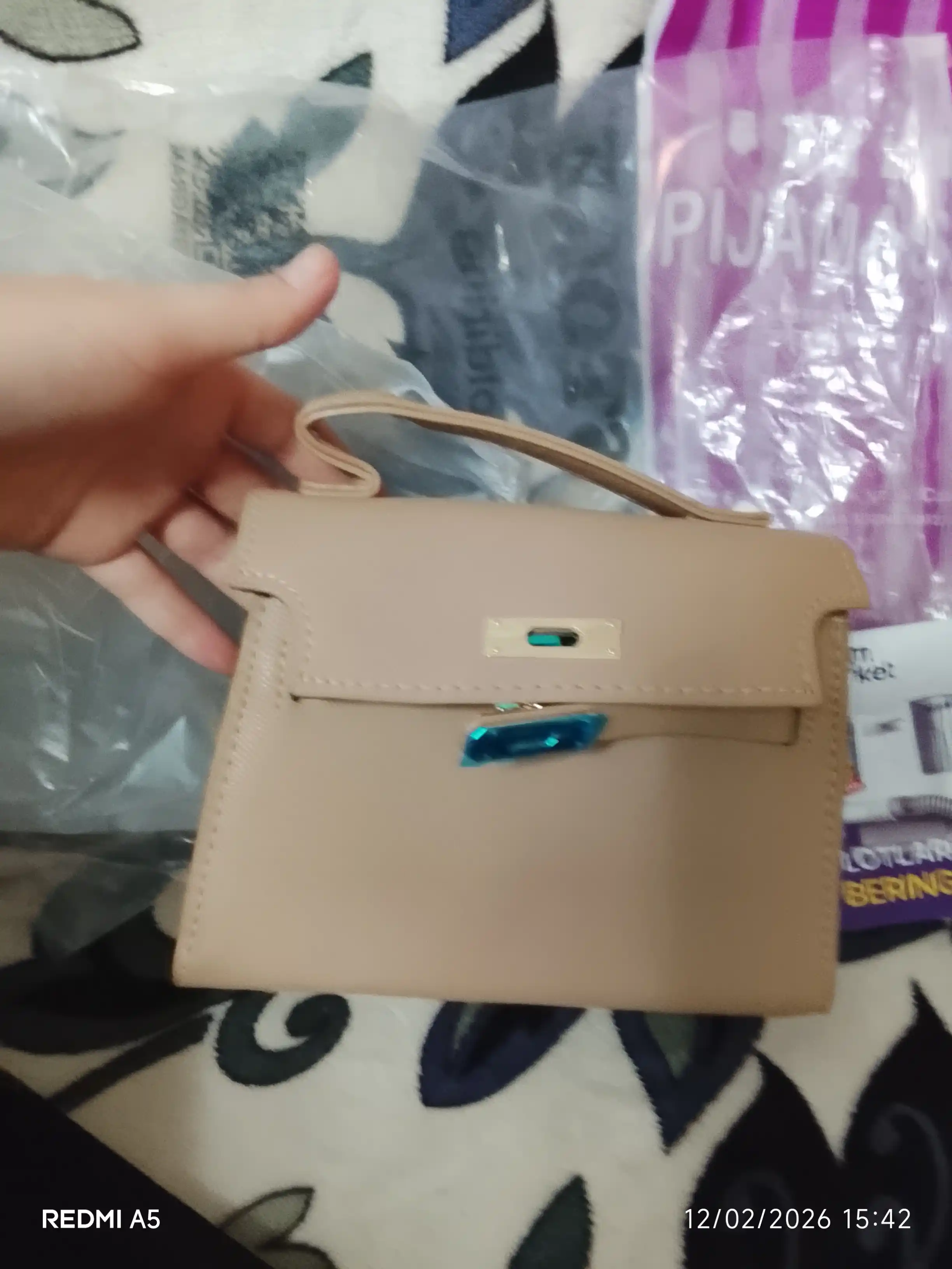 Kelly kross bodi sumkasi, kichkina, yelkadan oshirib