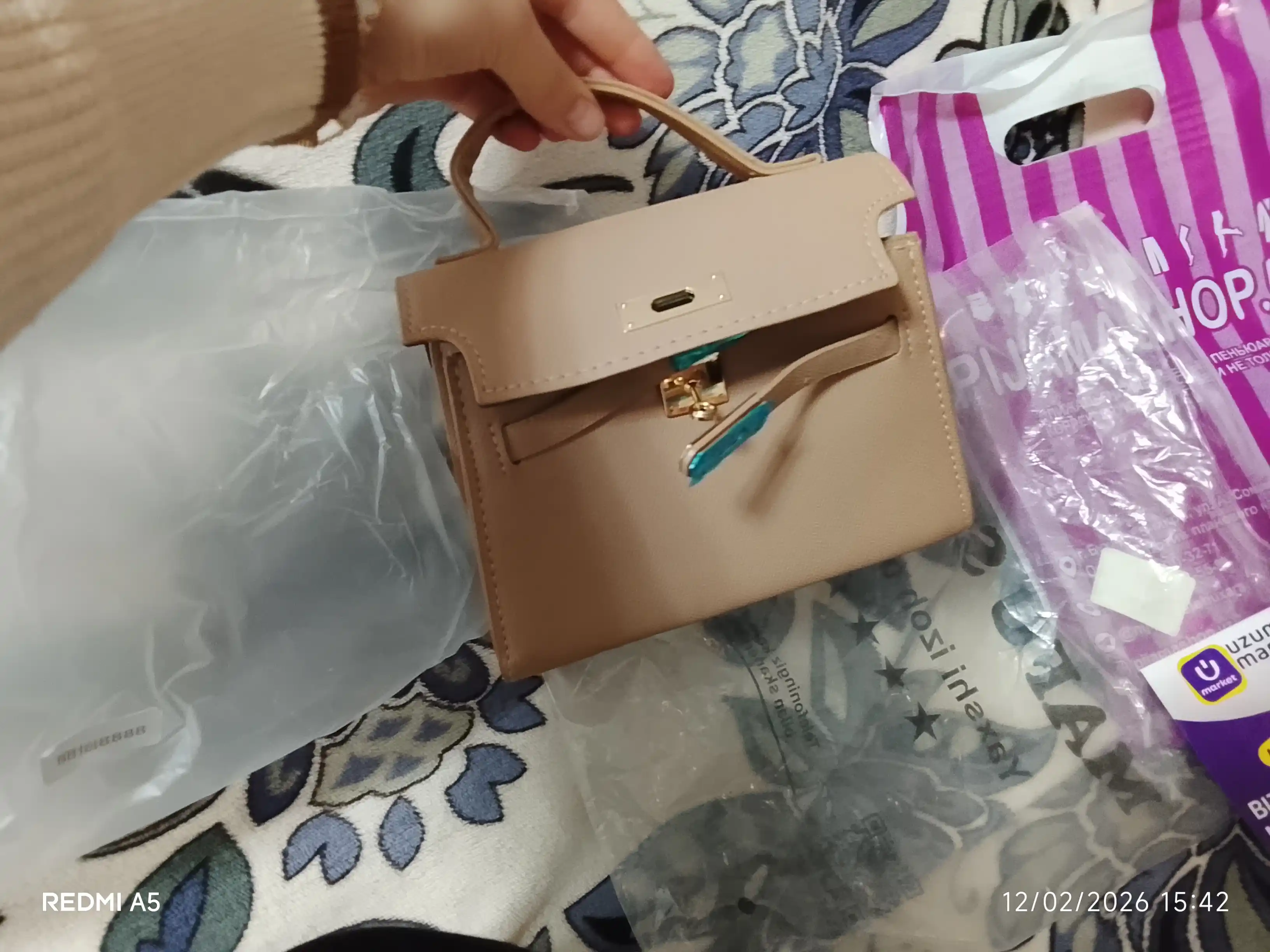 Kelly kross bodi sumkasi, kichkina, yelkadan oshirib