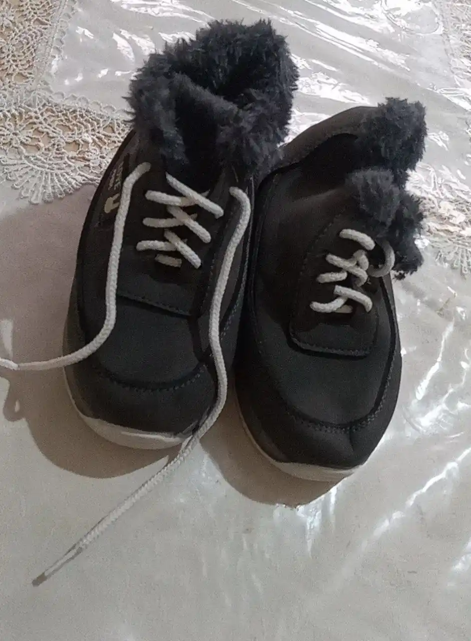 Прочные зимние ботинки для детей