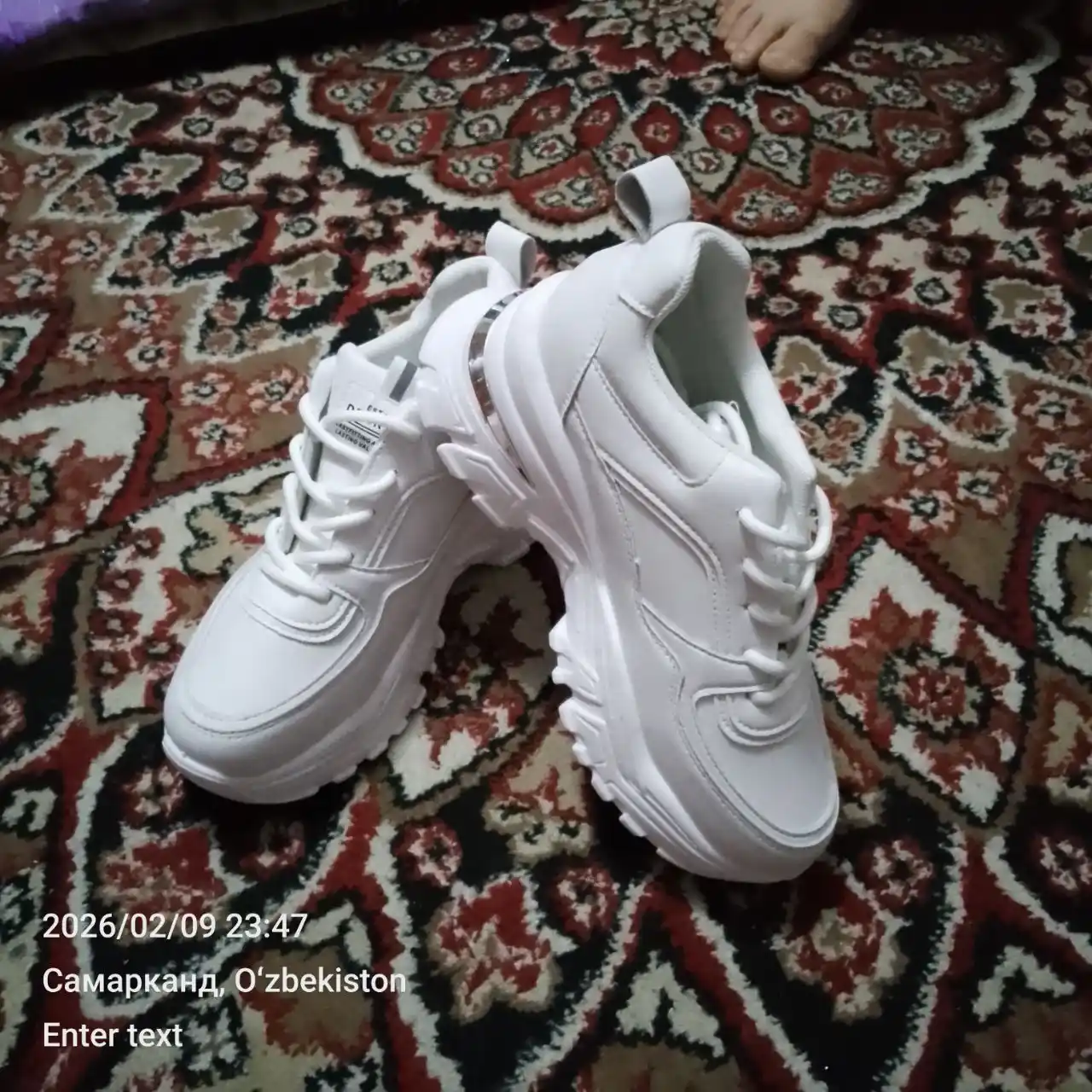 Кроссовки для женщин и девочек FASHION
