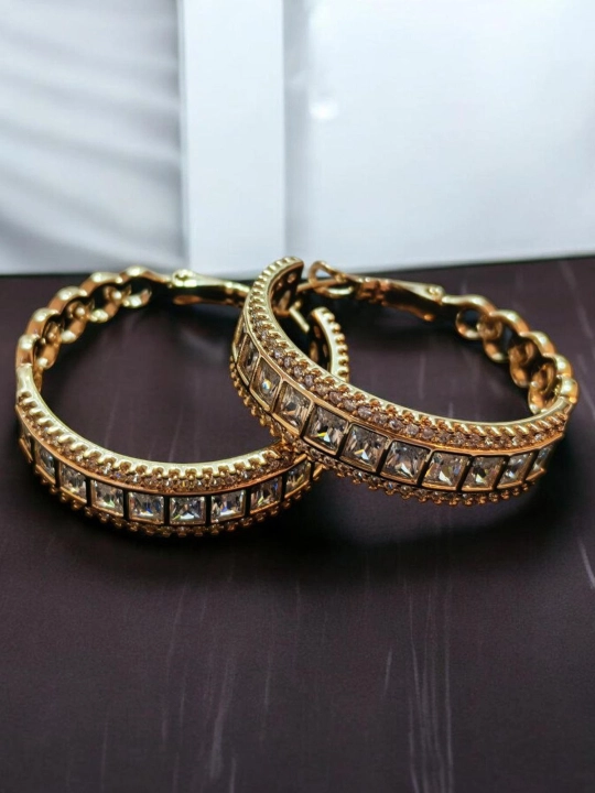 Xuping Jewelry ayollar sirg'asi, yirik to'rtburchak fionit kristallari bilan, tilla rang