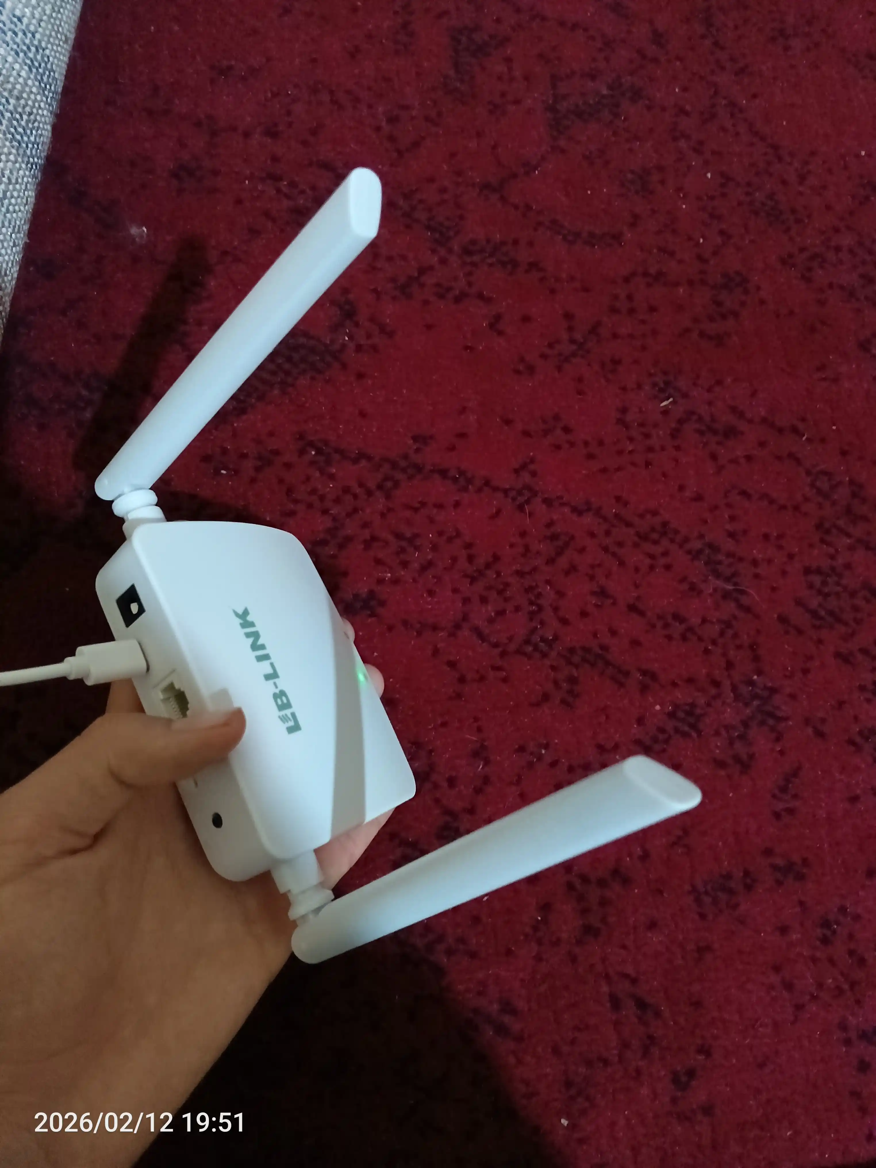 Wi-Fi роутер, модем 4G CPE-903B со слотом для SIM-карты, 4-х антенный с аккумулятором