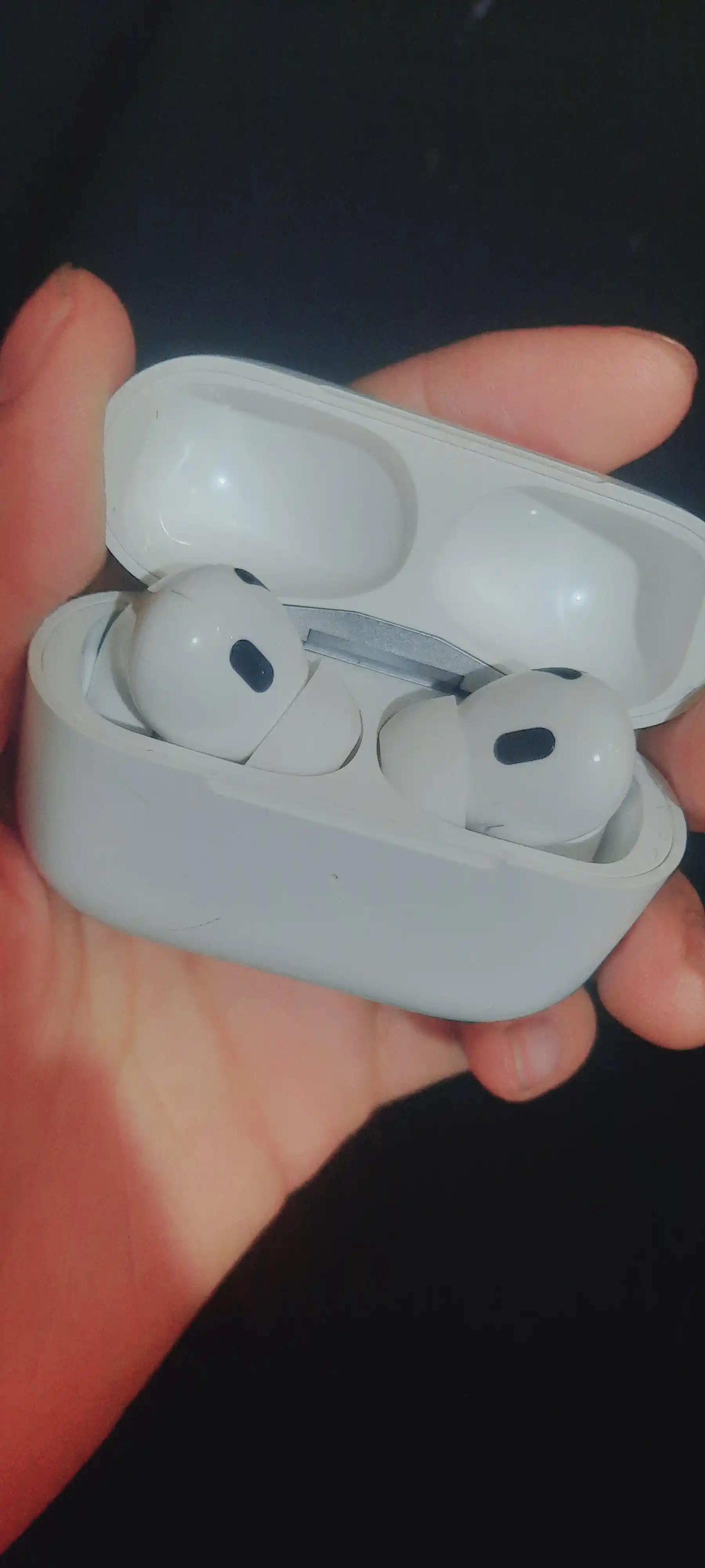 Pods Pro 2 и Pro 4 – беспроводные Bluetooth наушники, с микрофоном, Type-C белый
