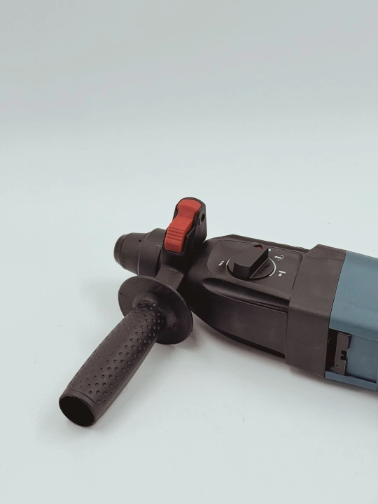 Perforator SDS Plus, 26 mm, 800 Vt, 900 ayl/min, 5 ta bur bilan, kuchli va ishonchli