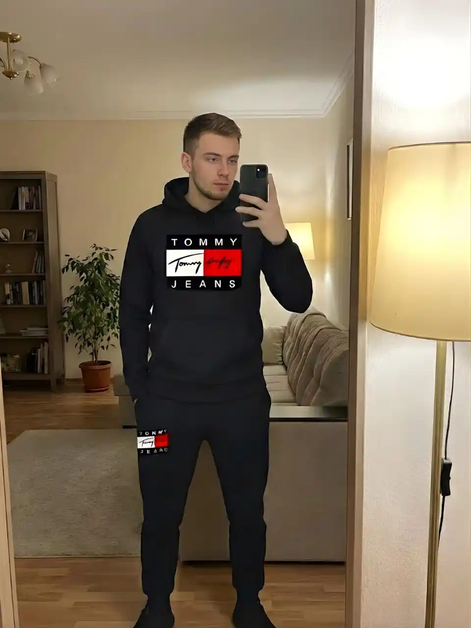 Erkaklar sport kostyumi Tommy Hilfiger, xudi va shalvar, dvoyka