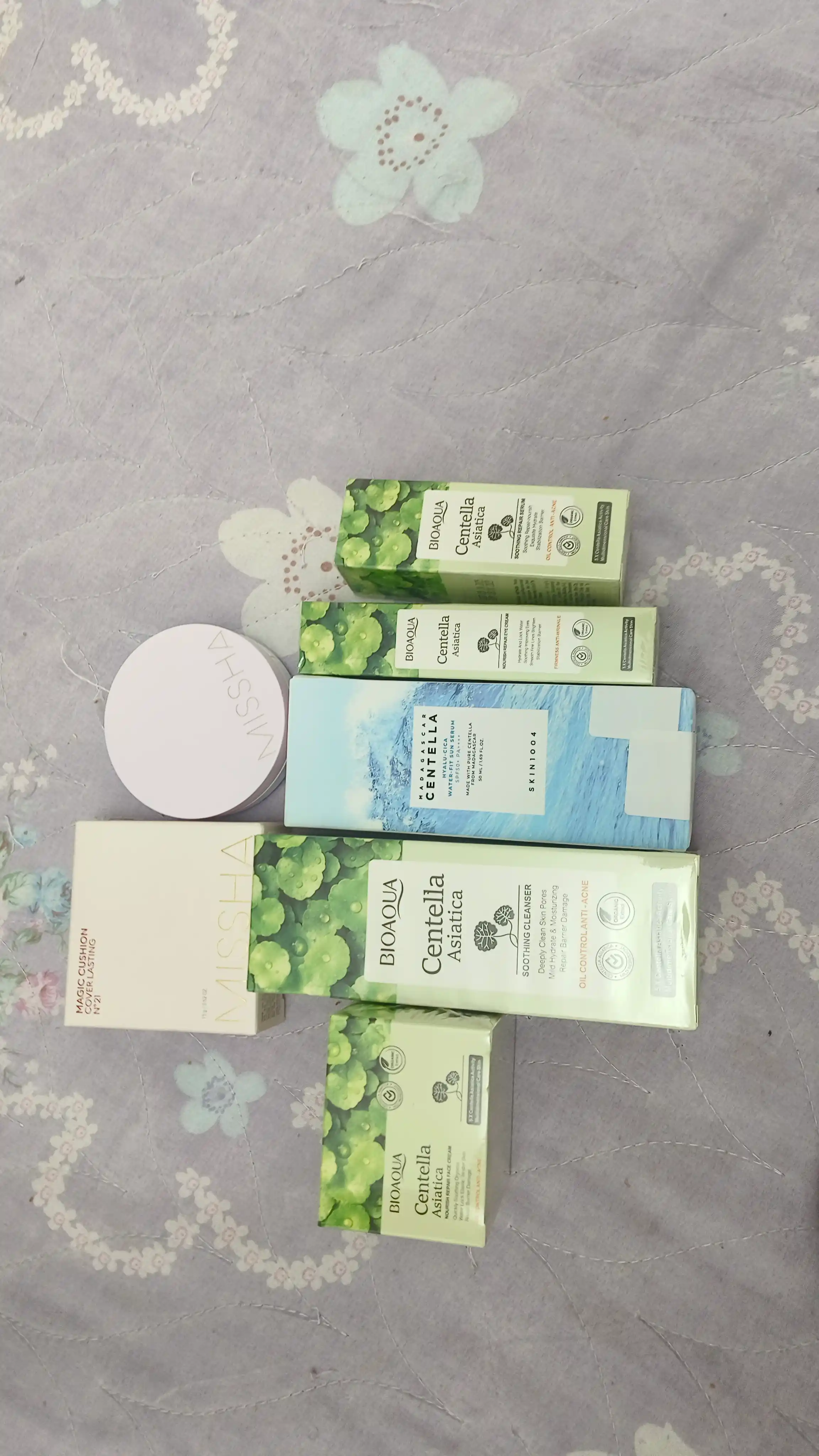 Солнцезащитный крем для лица Hyalu-Cica Centella Water-Fit Skin 1004 SPF50, 50 мл