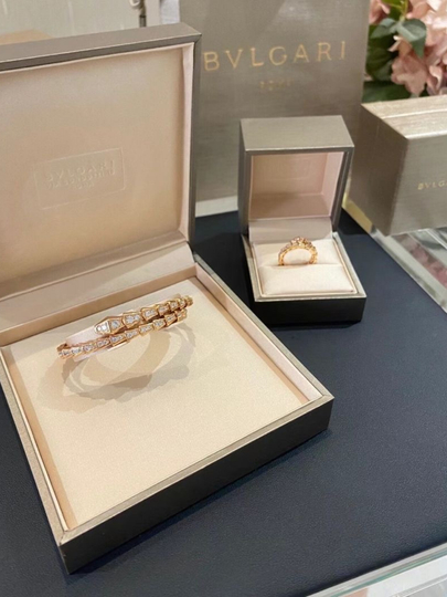 Женский браслет с кольцом Cartier Love, Cartier Clash, Cartier Nail, Bvlgari, Vanclef — FSNLADY-CARTIER-КРЕМОВ-19