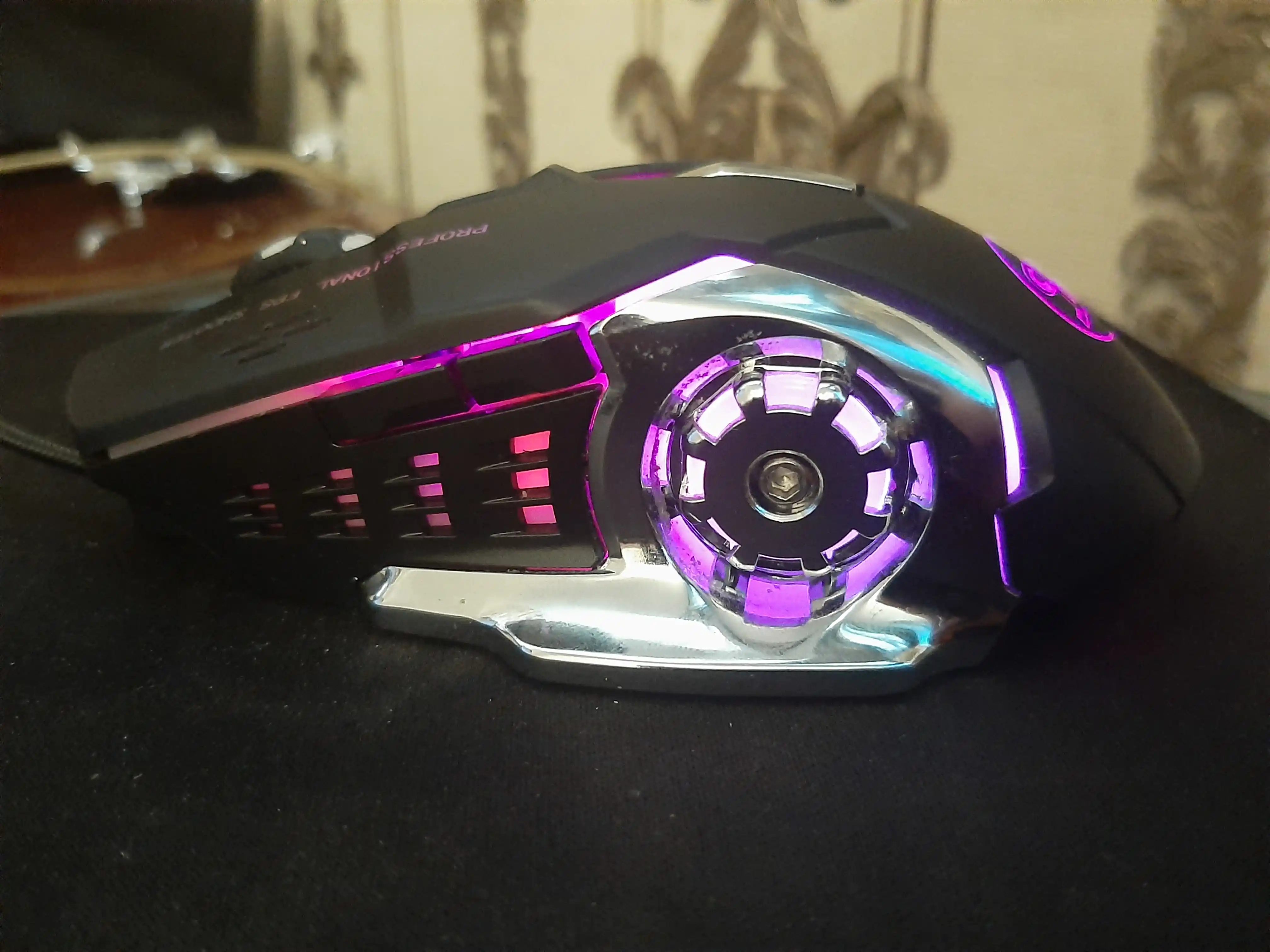 Проводная  игровая мышь GM6,  3200DPI со светодиодом RGB
