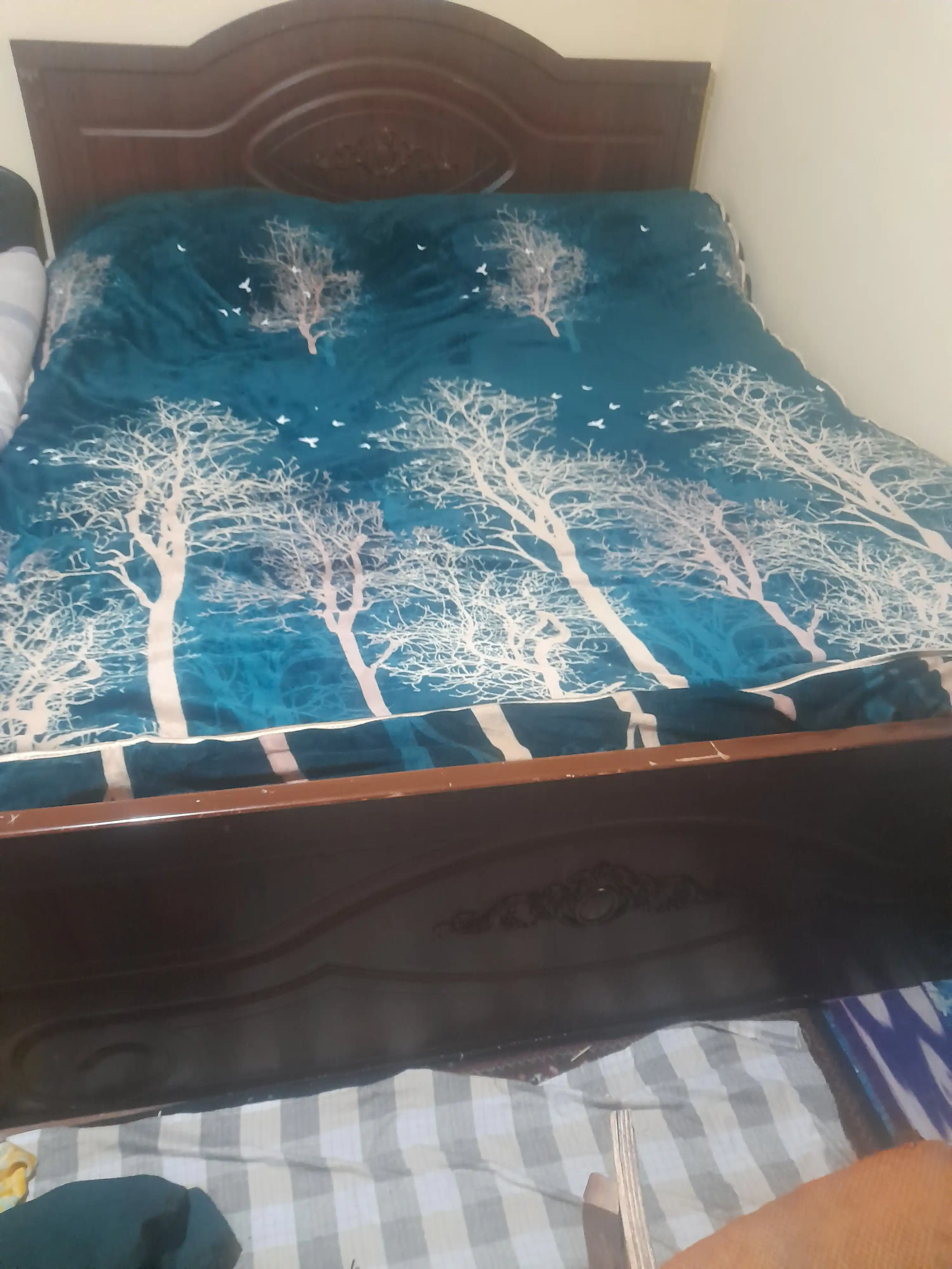 Qishki momiq pastel nabor 4 talik, issiq ko‘rpa jild prostina, nalochka, yotoq komplekti