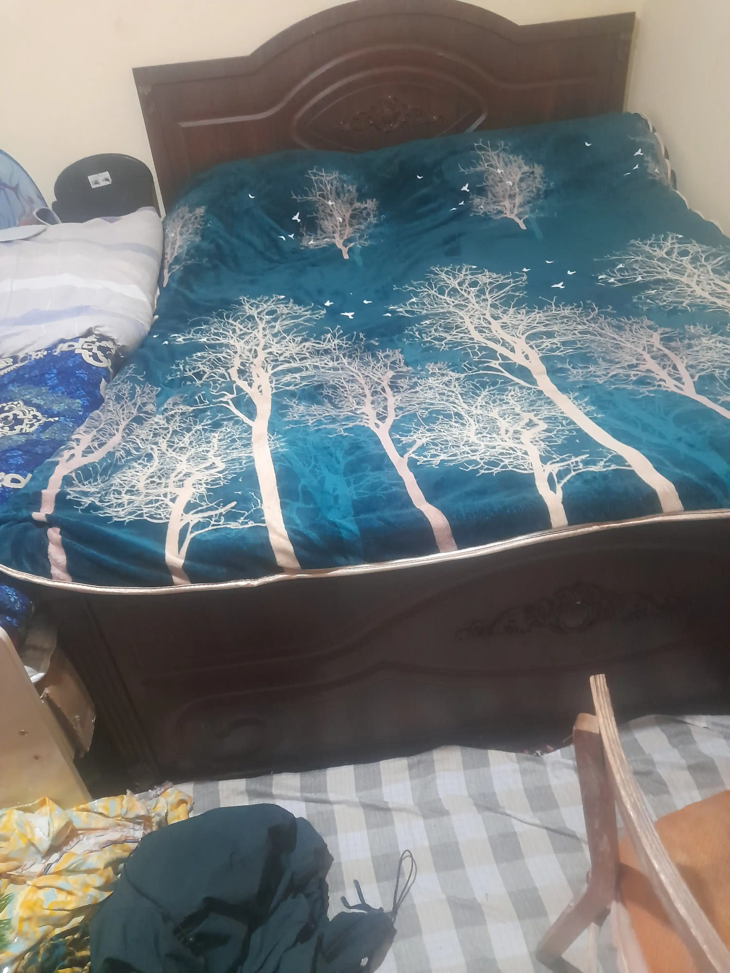 Qishki momiq pastel nabor 4 talik, issiq ko‘rpa jild prostina, nalochka, yotoq komplekti